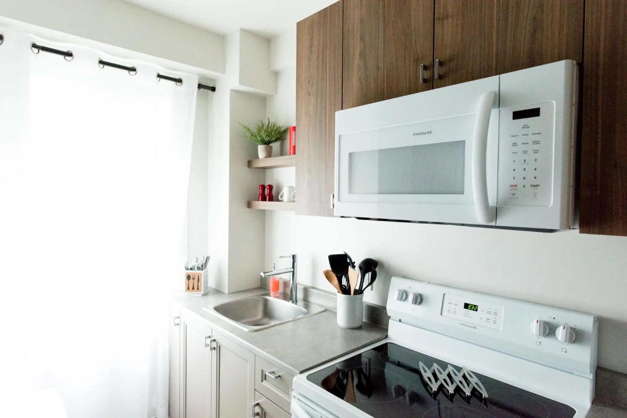 Kitchen or kitchenette in Le Central