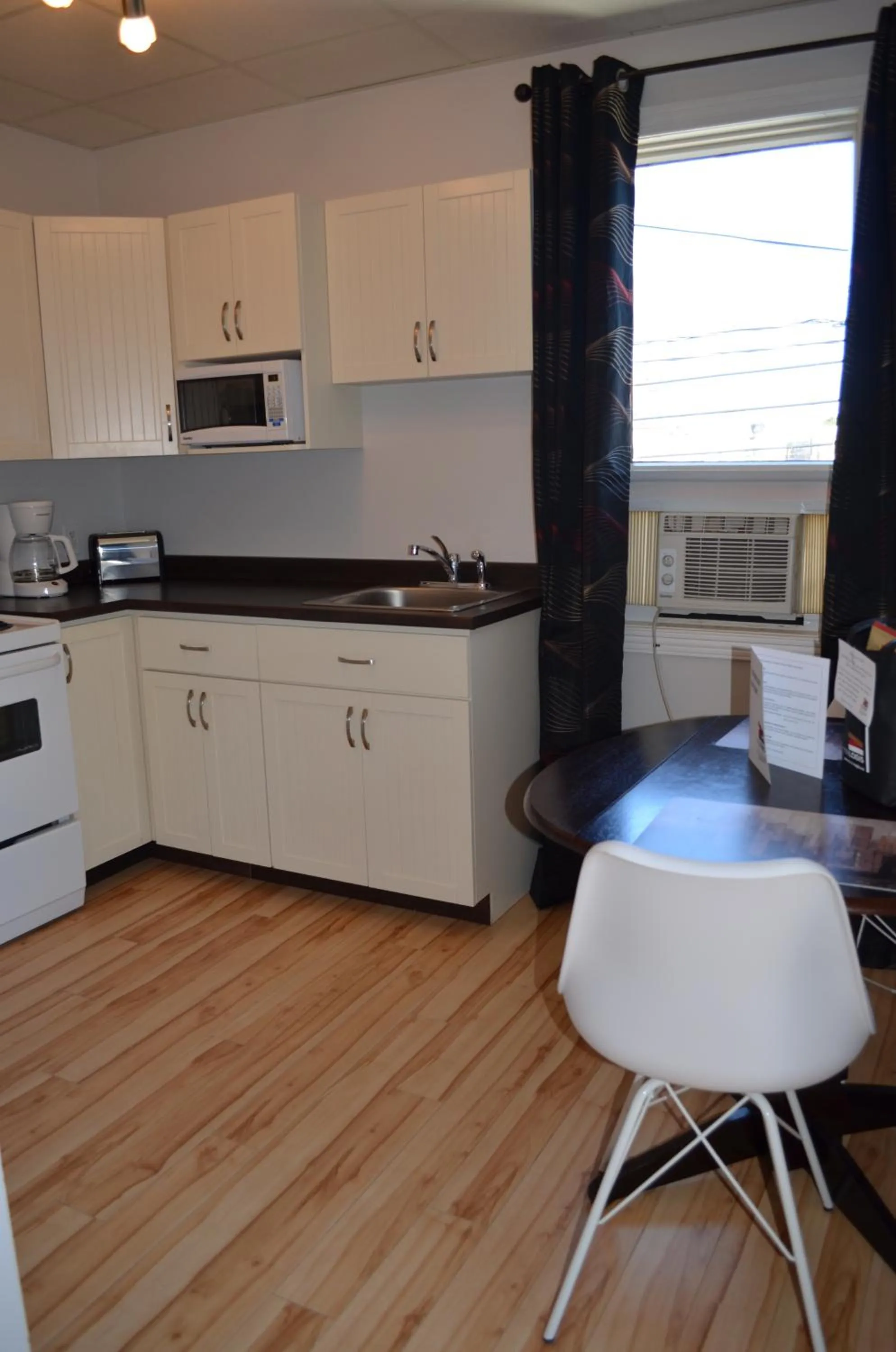 Dining area in Le Citadin