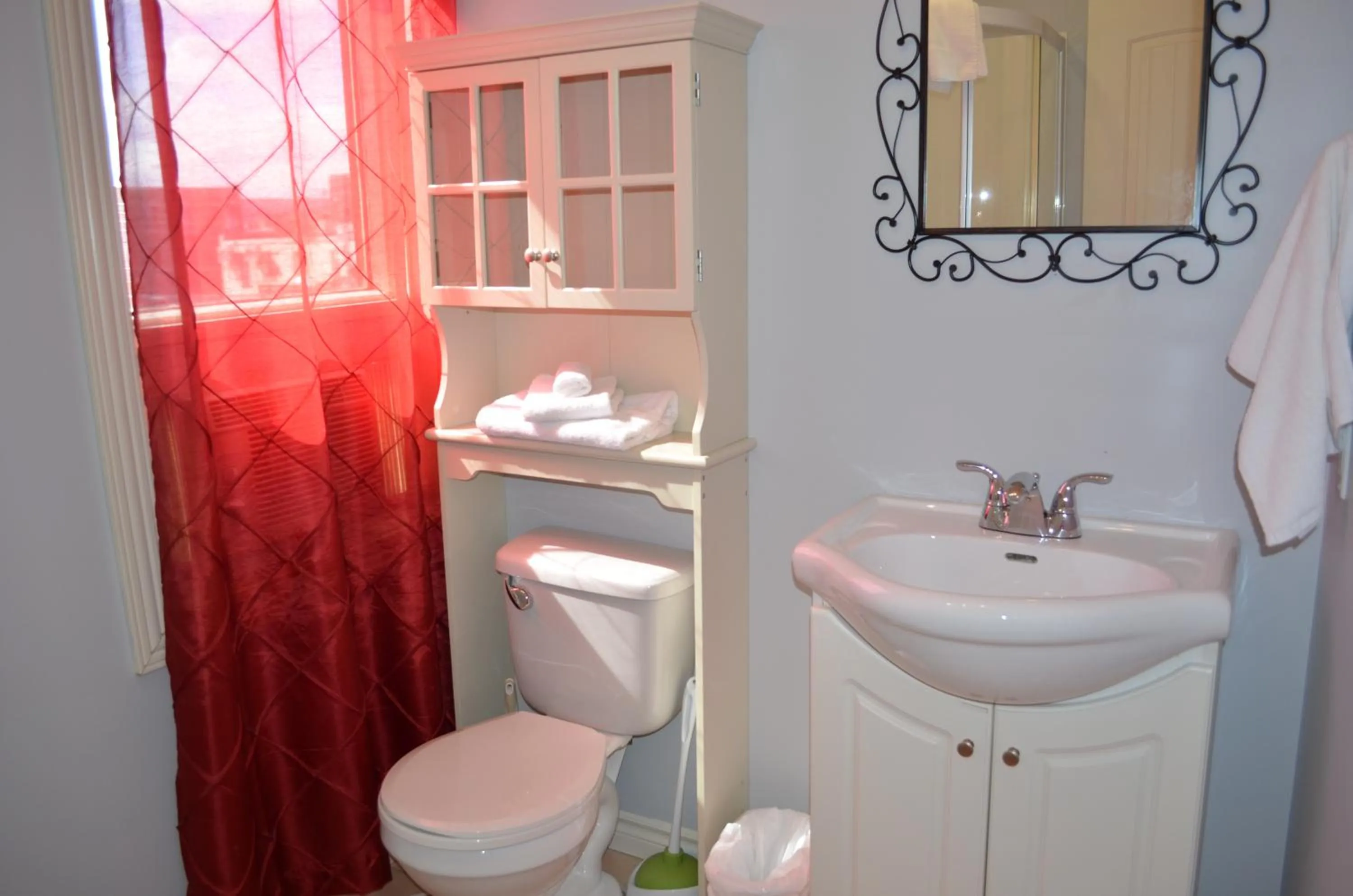 Toilet in Le Citadin