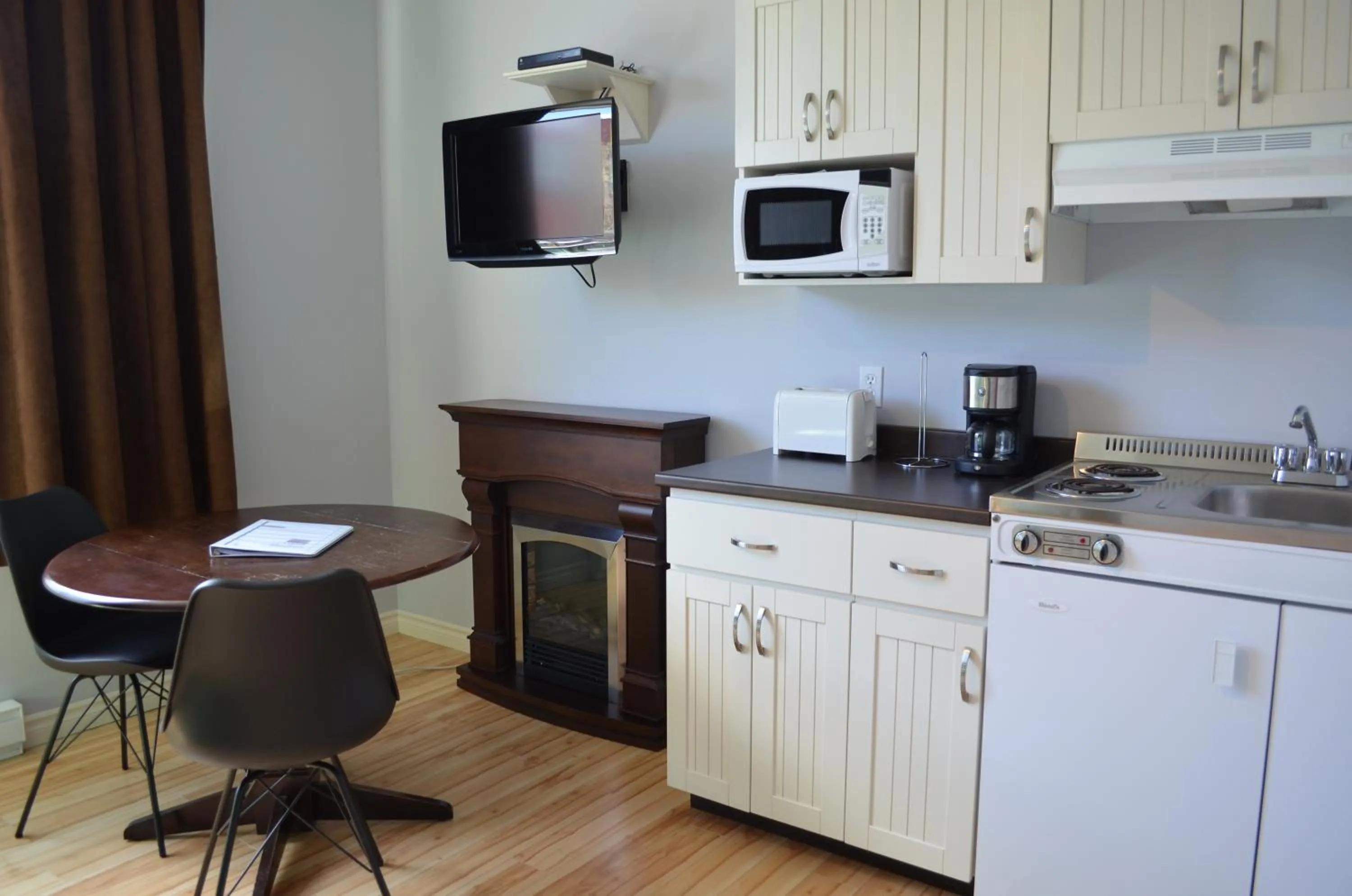 Kitchen or kitchenette in Le Citadin