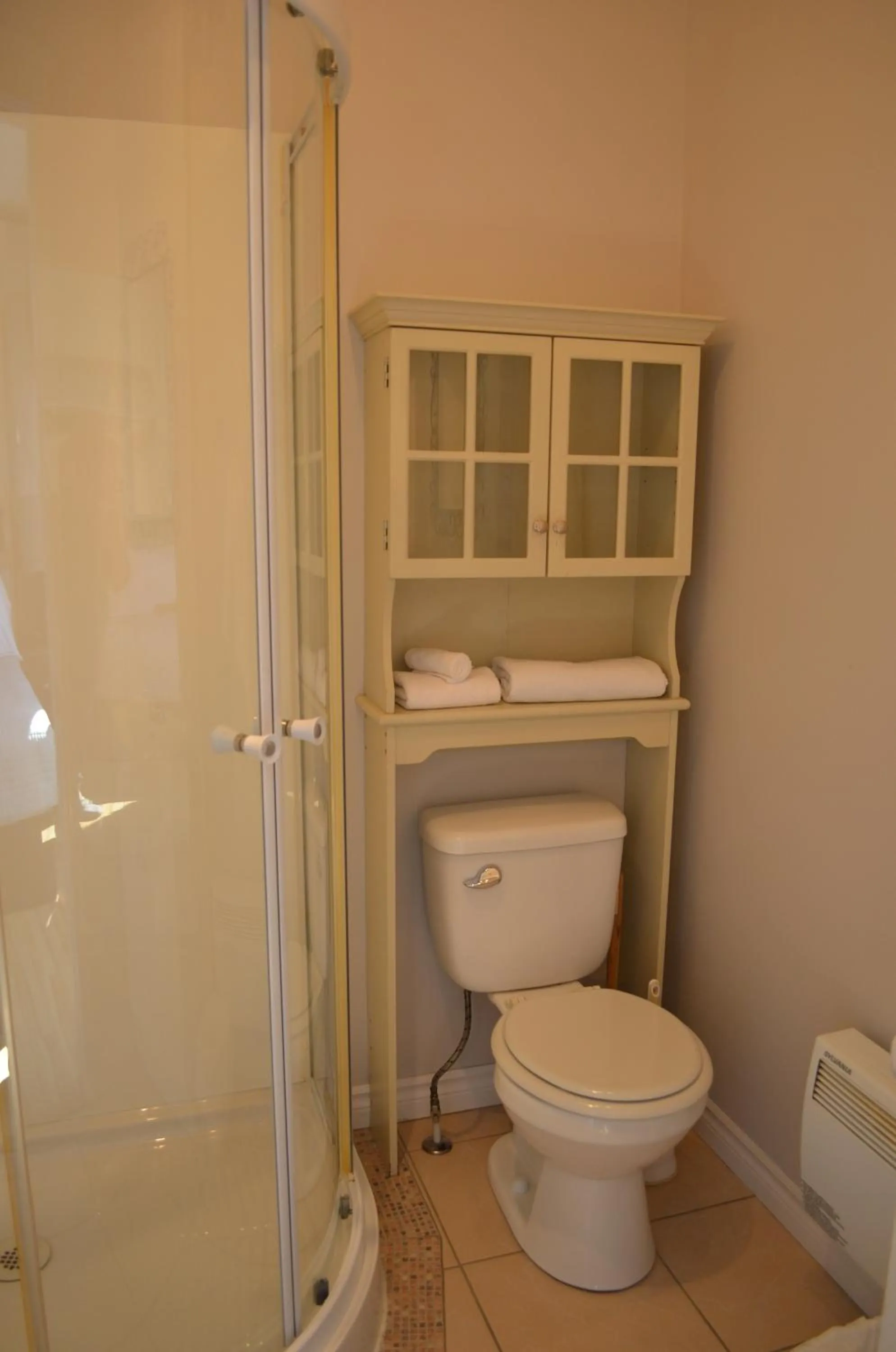 Toilet in Le Citadin