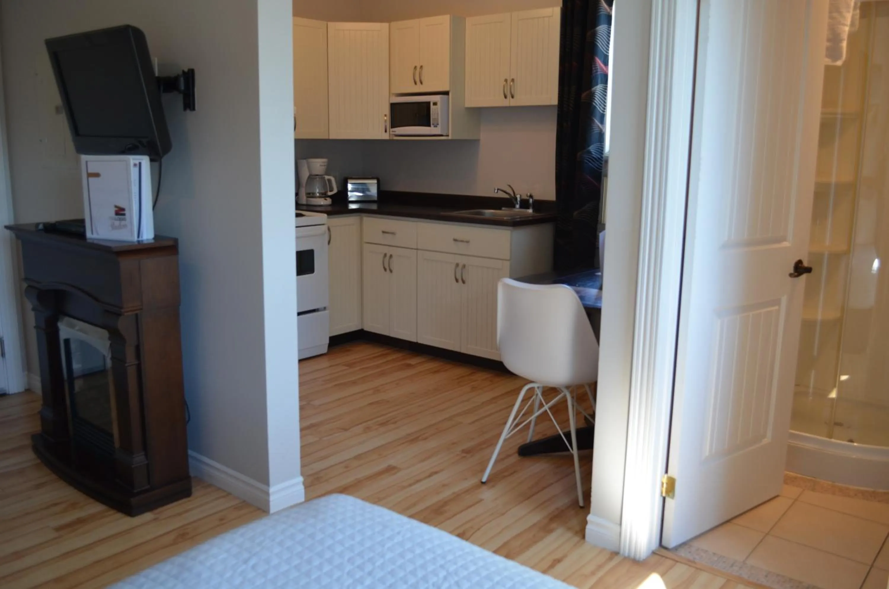 Photo of the whole room in Le Citadin