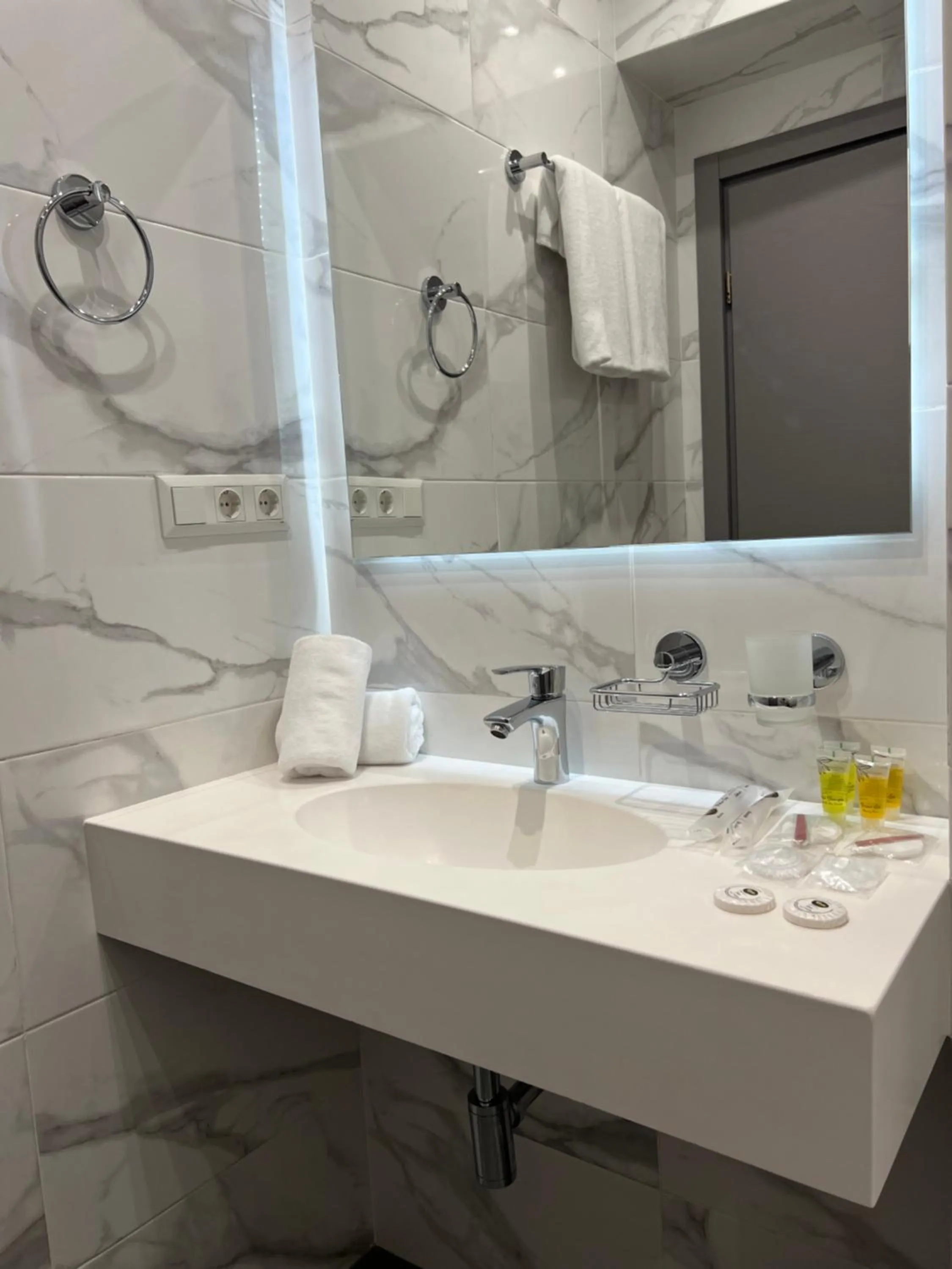 Bathroom in Hotel Address 9D