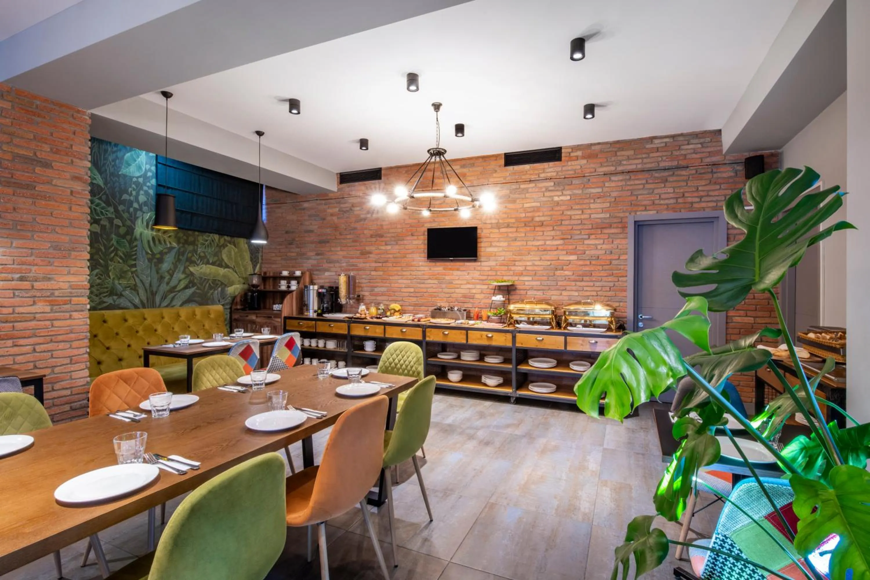 Breakfast in Hotel Address 9D