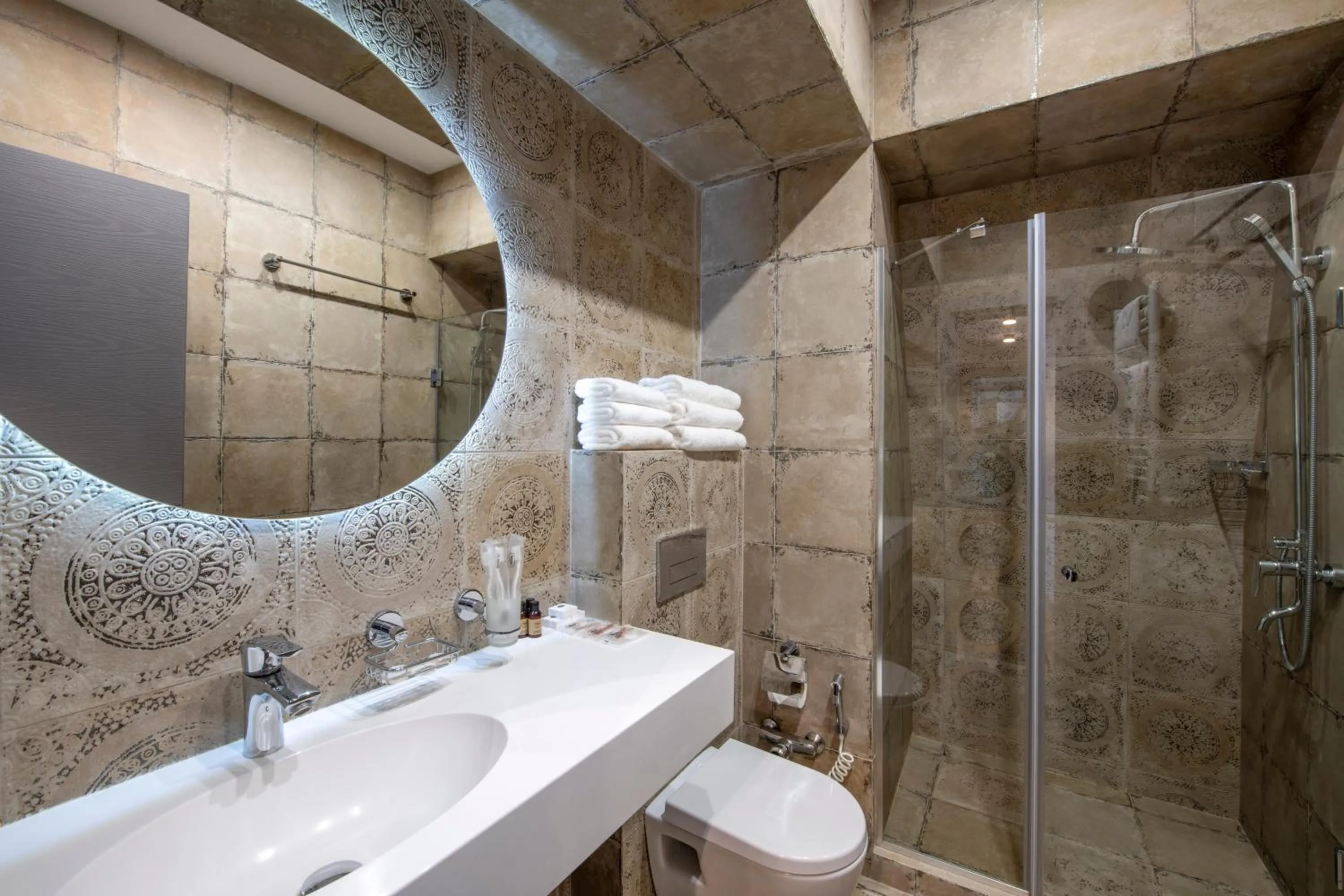 Shower in Hotel Address 9D