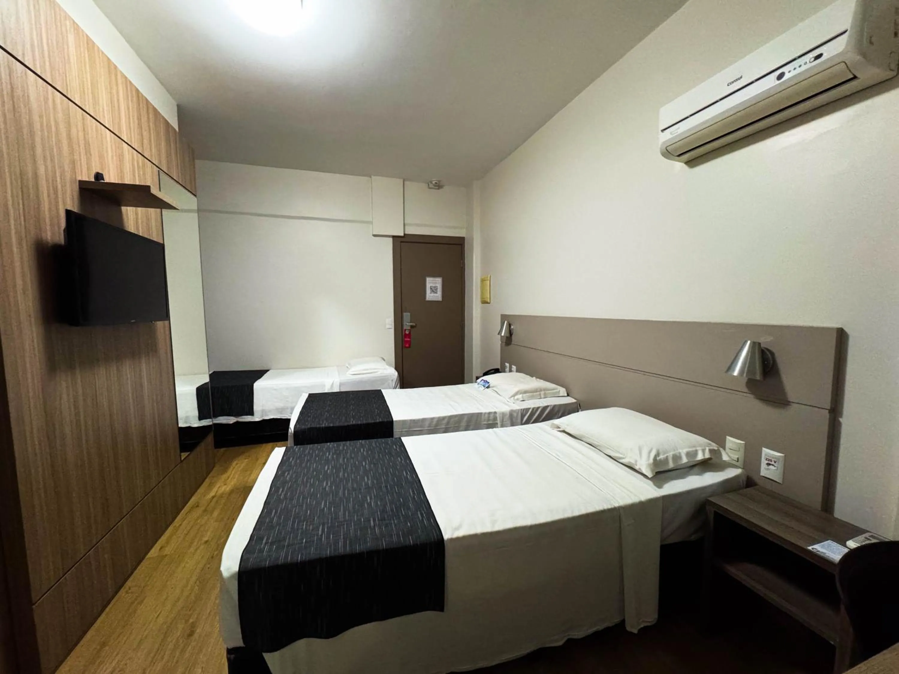 Bed in Hotel Valerim Itajaí / Navegantes