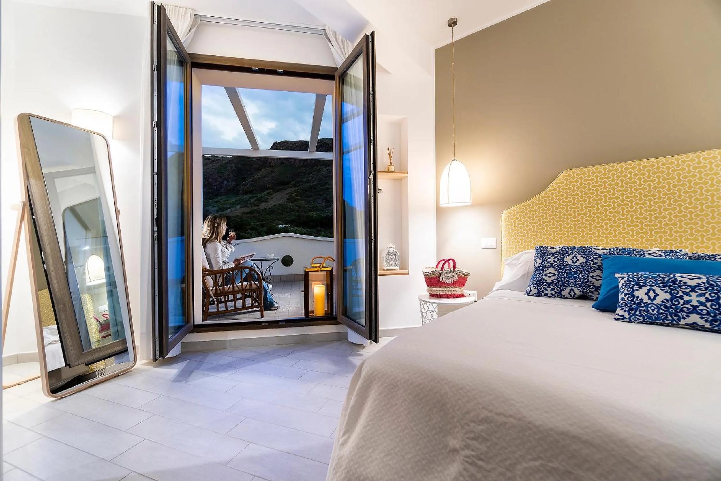 Decorative detail, Bed in Hotel Orsa Maggiore