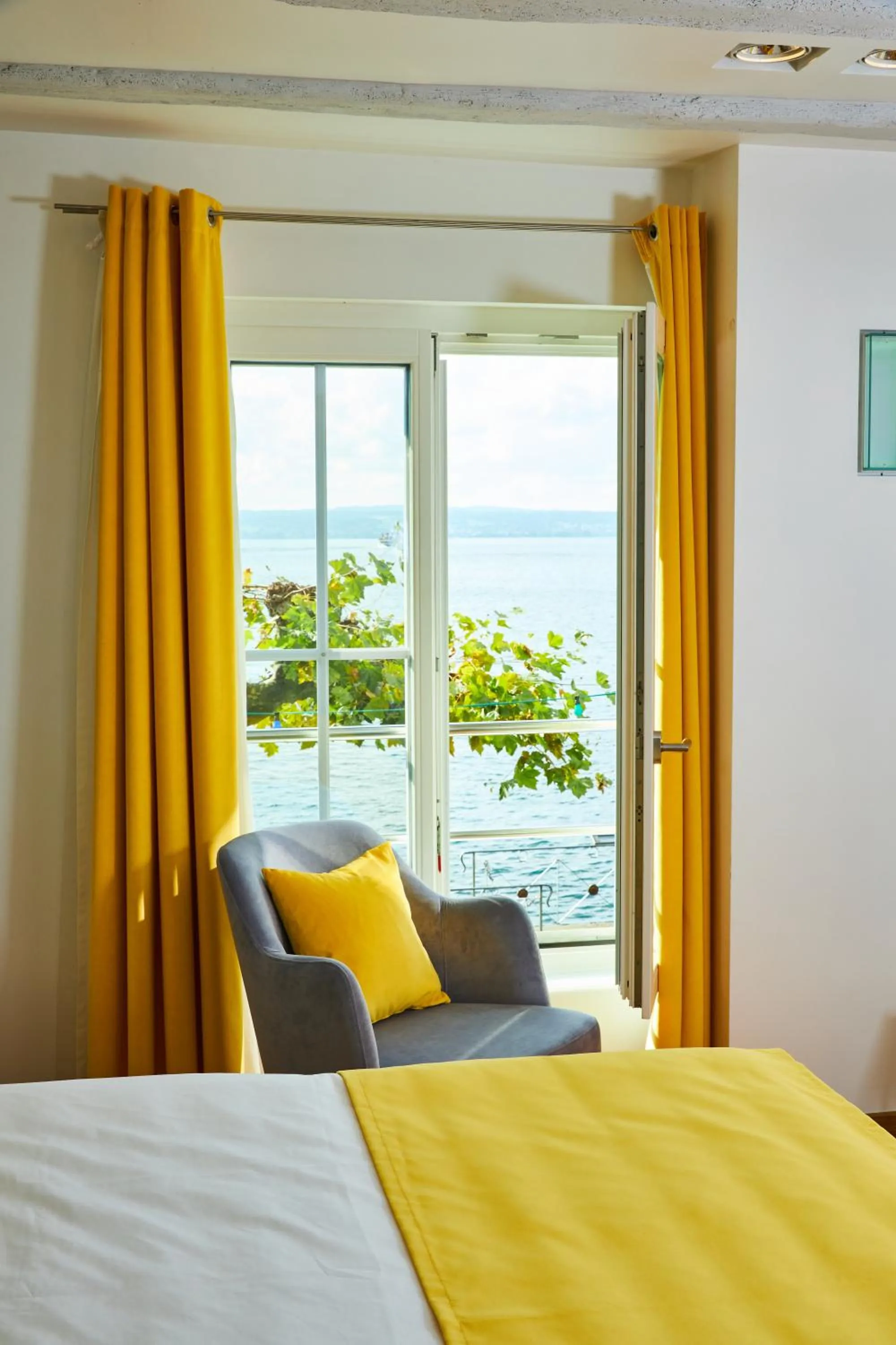 Bed in Hotel Max am See