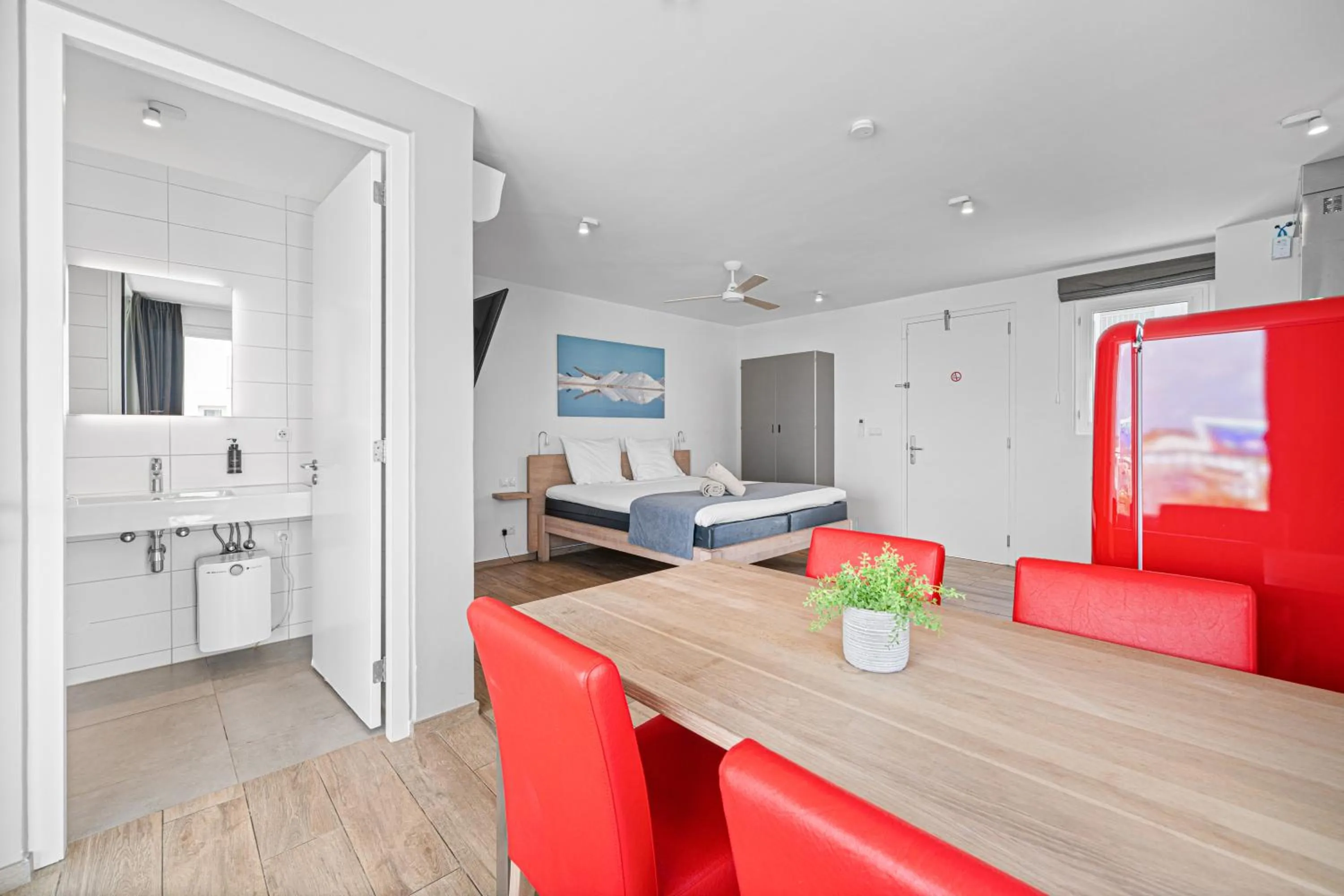 Bed in Chogogo Dive & Beach Resort Bonaire