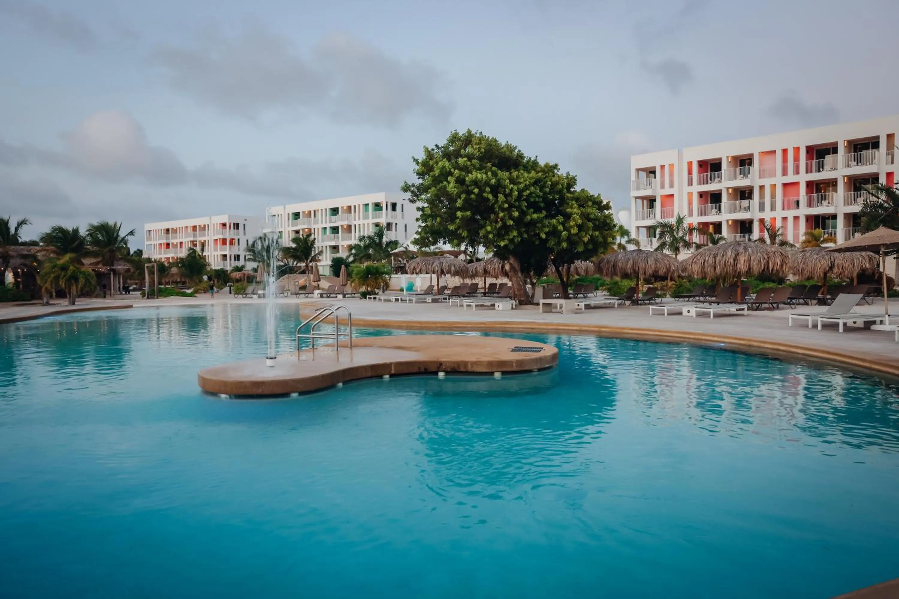 Swimming pool in Chogogo Dive & Beach Resort Bonaire