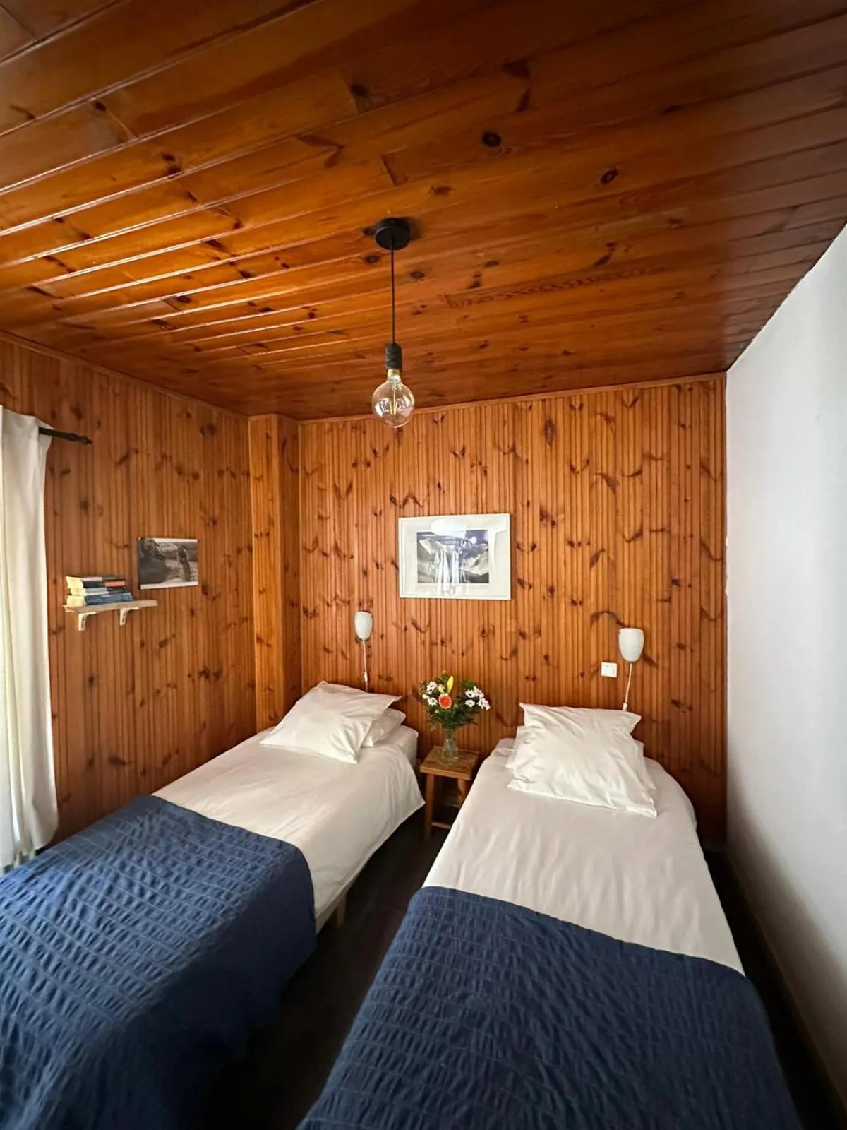 Bed in Hotel Au Bon Accueil