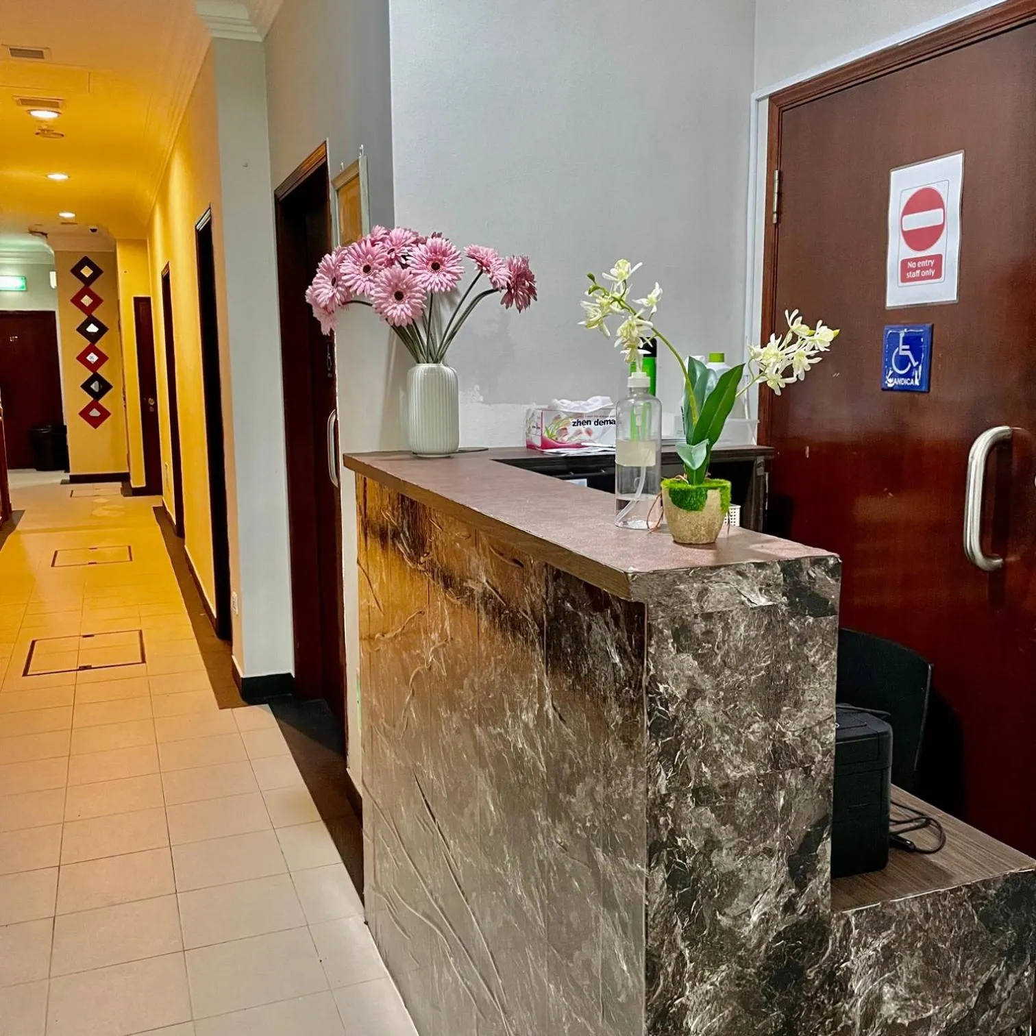 concierge in Atlantis@531