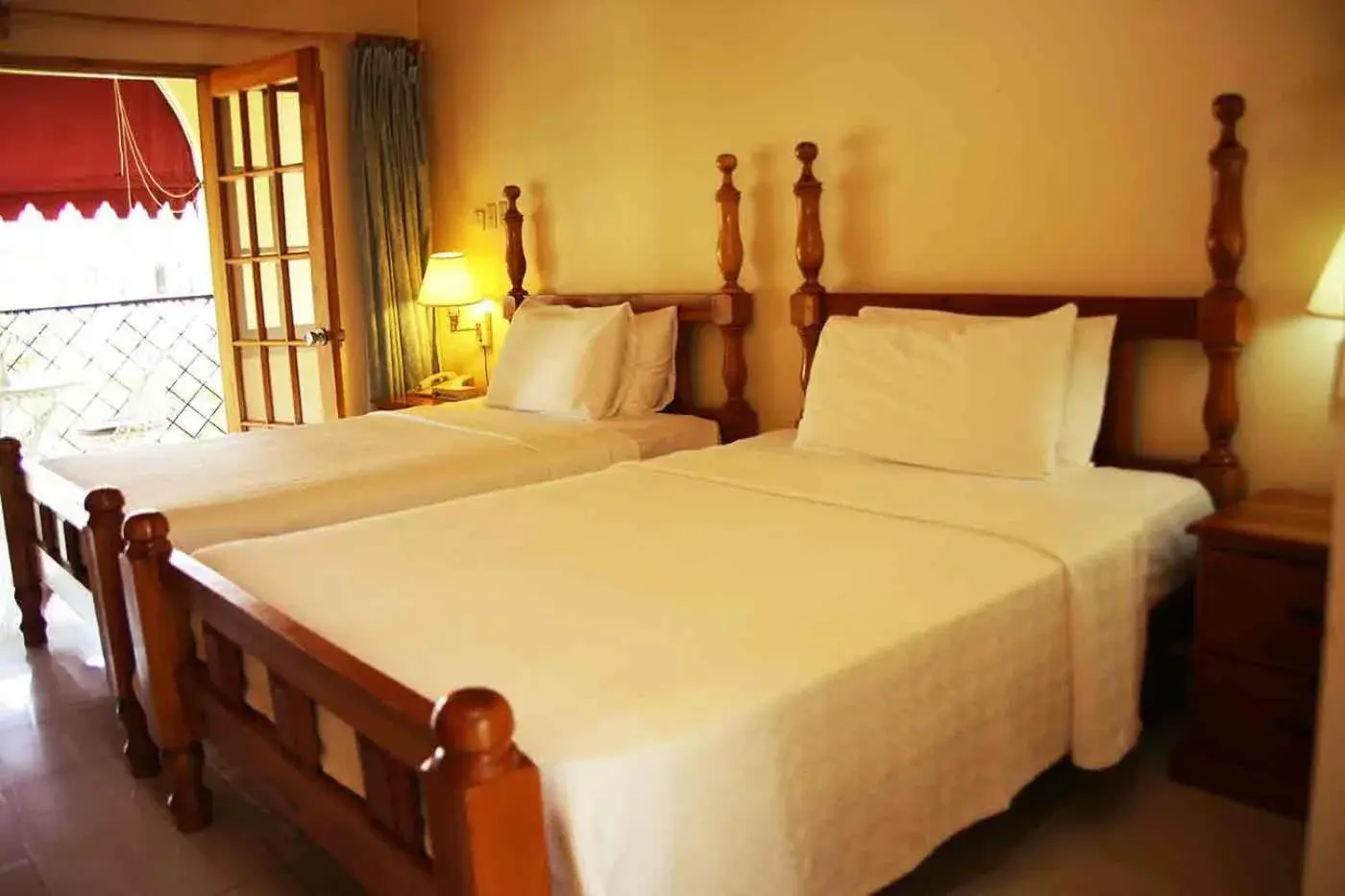 King or Double Room with Garden View - single occupancy in Charela Inn King or Double Room with Garden View - single occupancy in Charela Inn