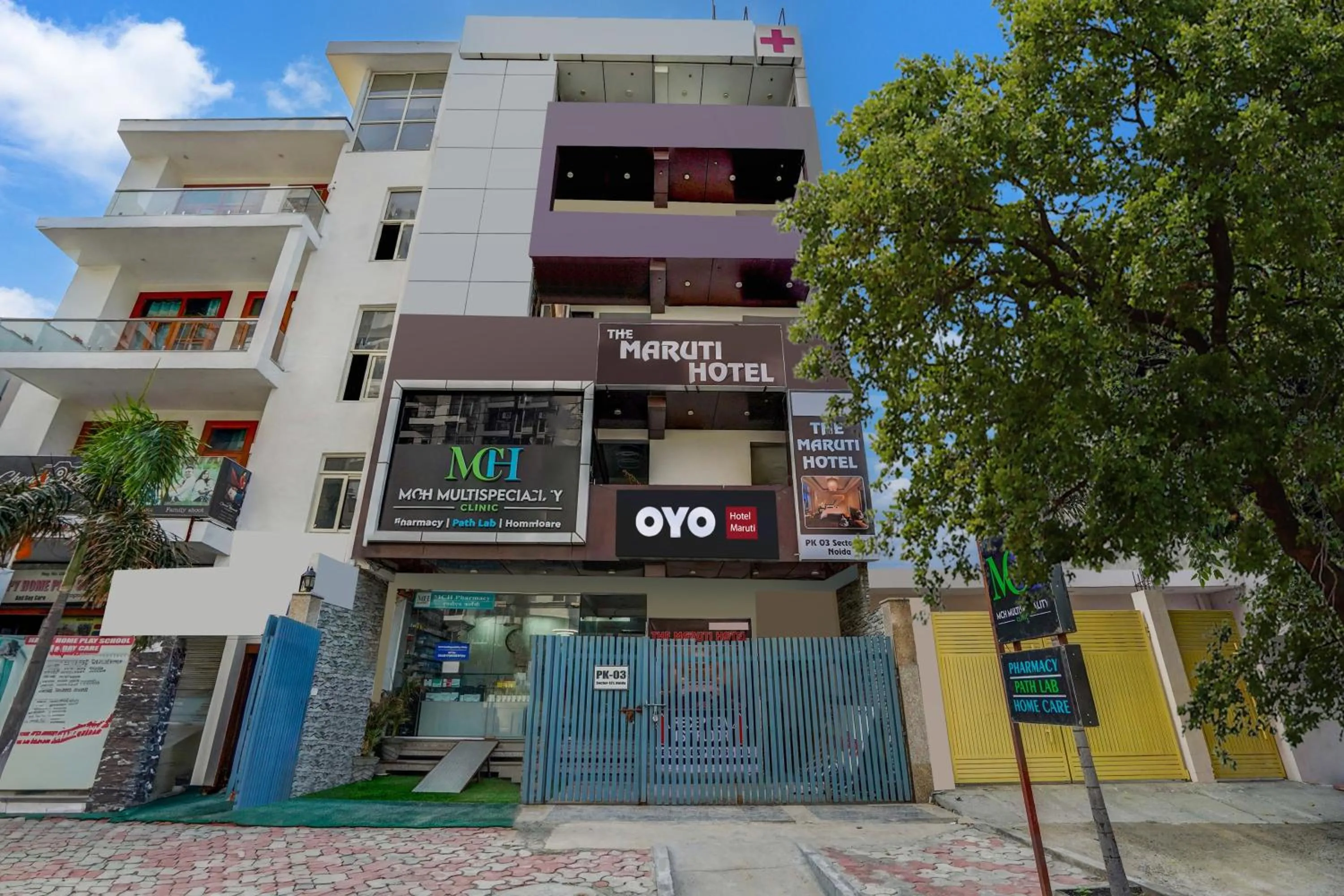 Facade/entrance in Hotel O The Maruti hotel