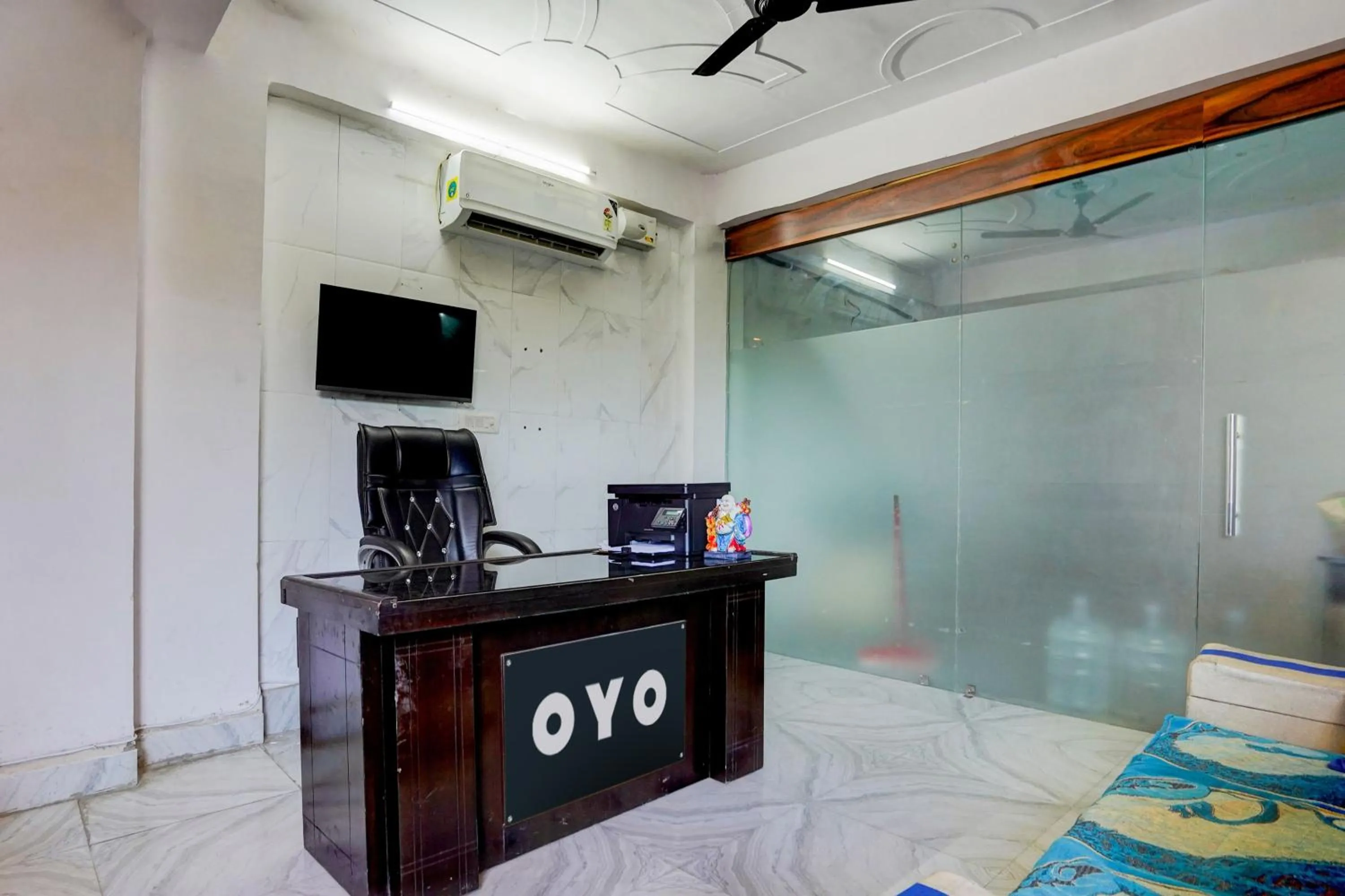 Lobby or reception in Hotel O The Maruti hotel