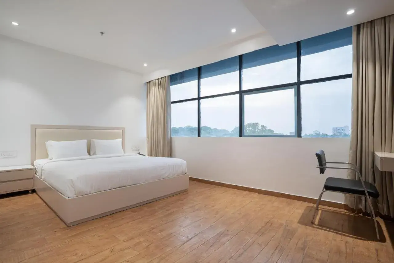 King Room in Uptown Hotel King Room in Uptown Hotel