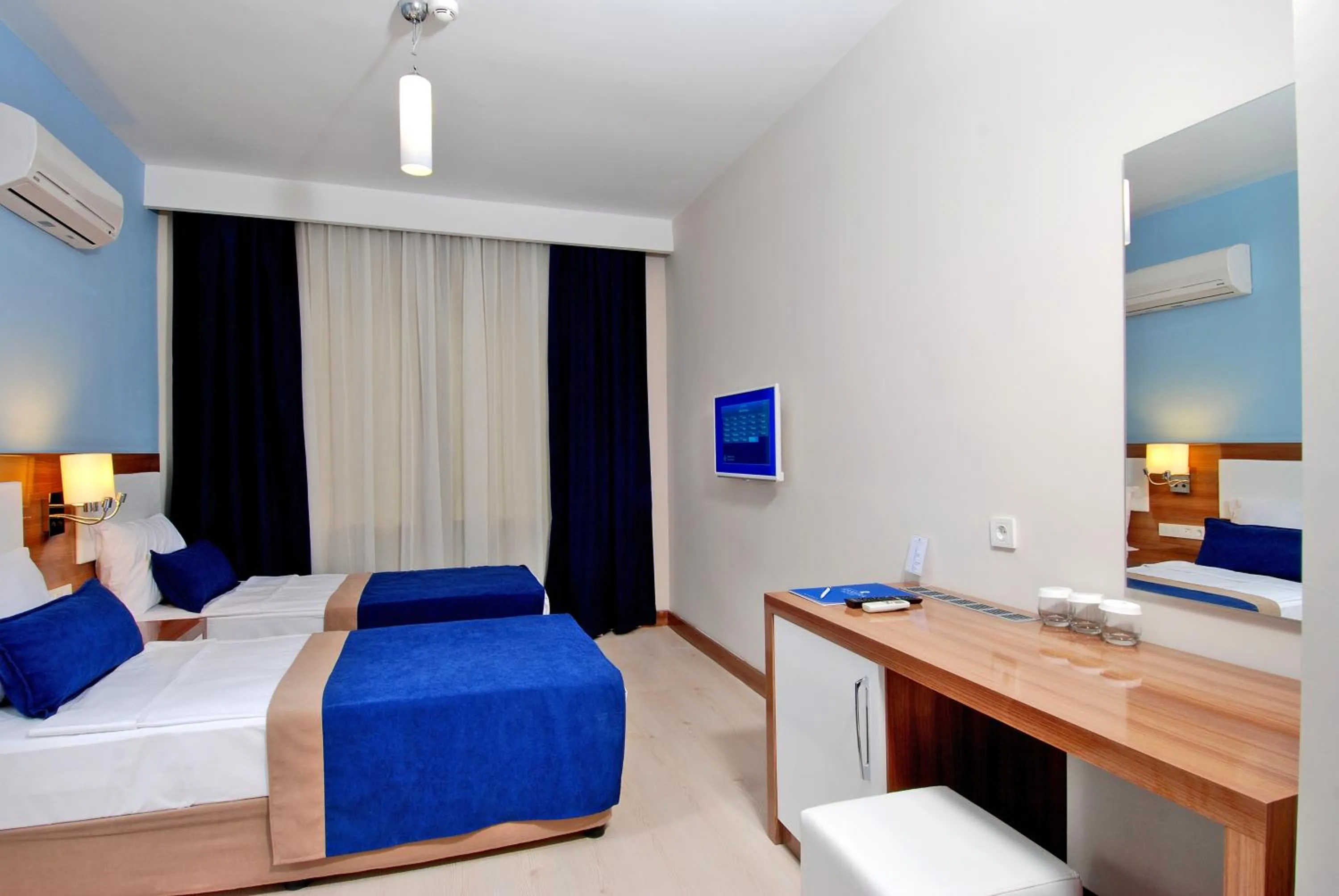 Bedroom, Bed in Kleopatra Ramira Hotel - All Inclusive