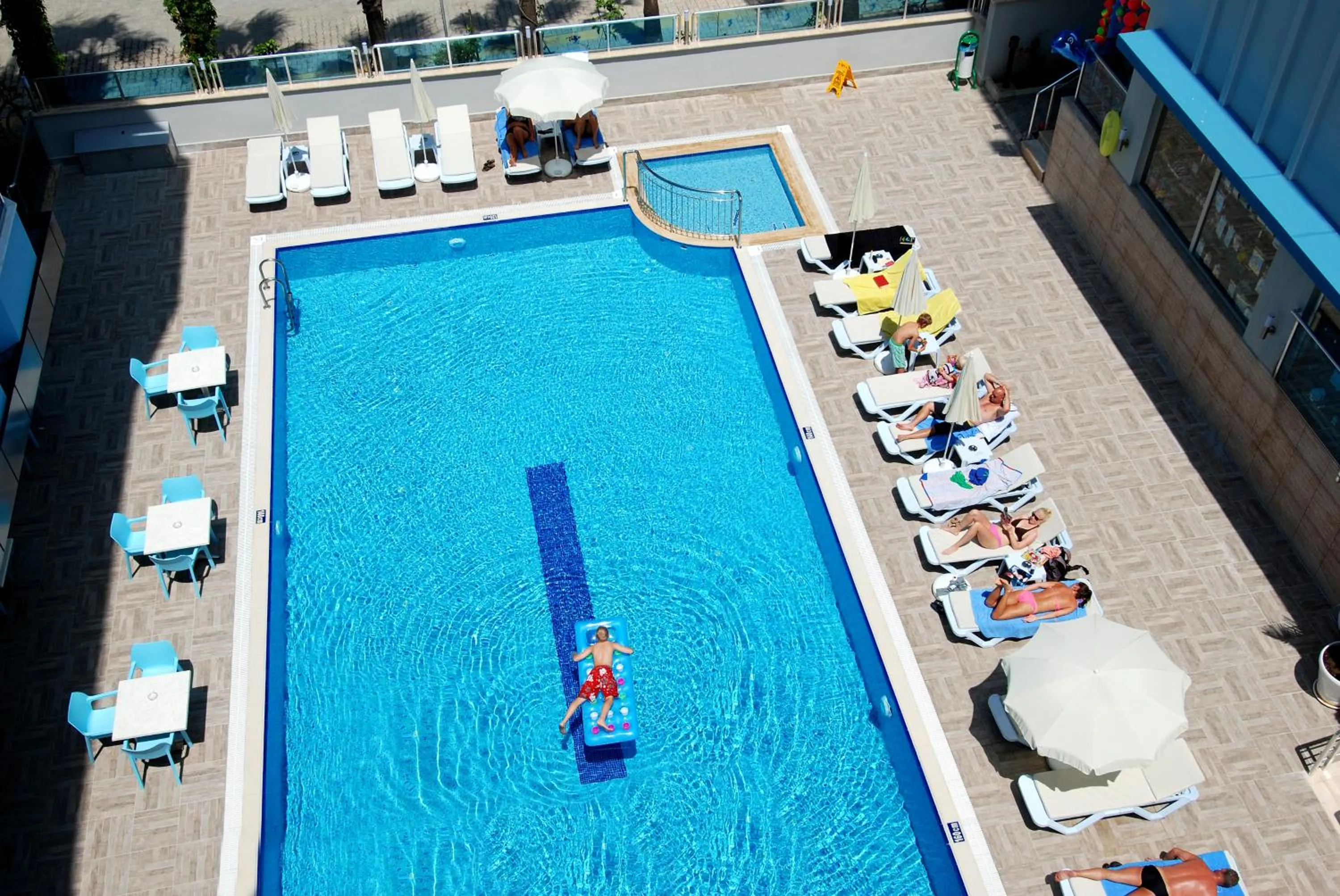 Swimming pool in Kleopatra Ramira Hotel - All Inclusive