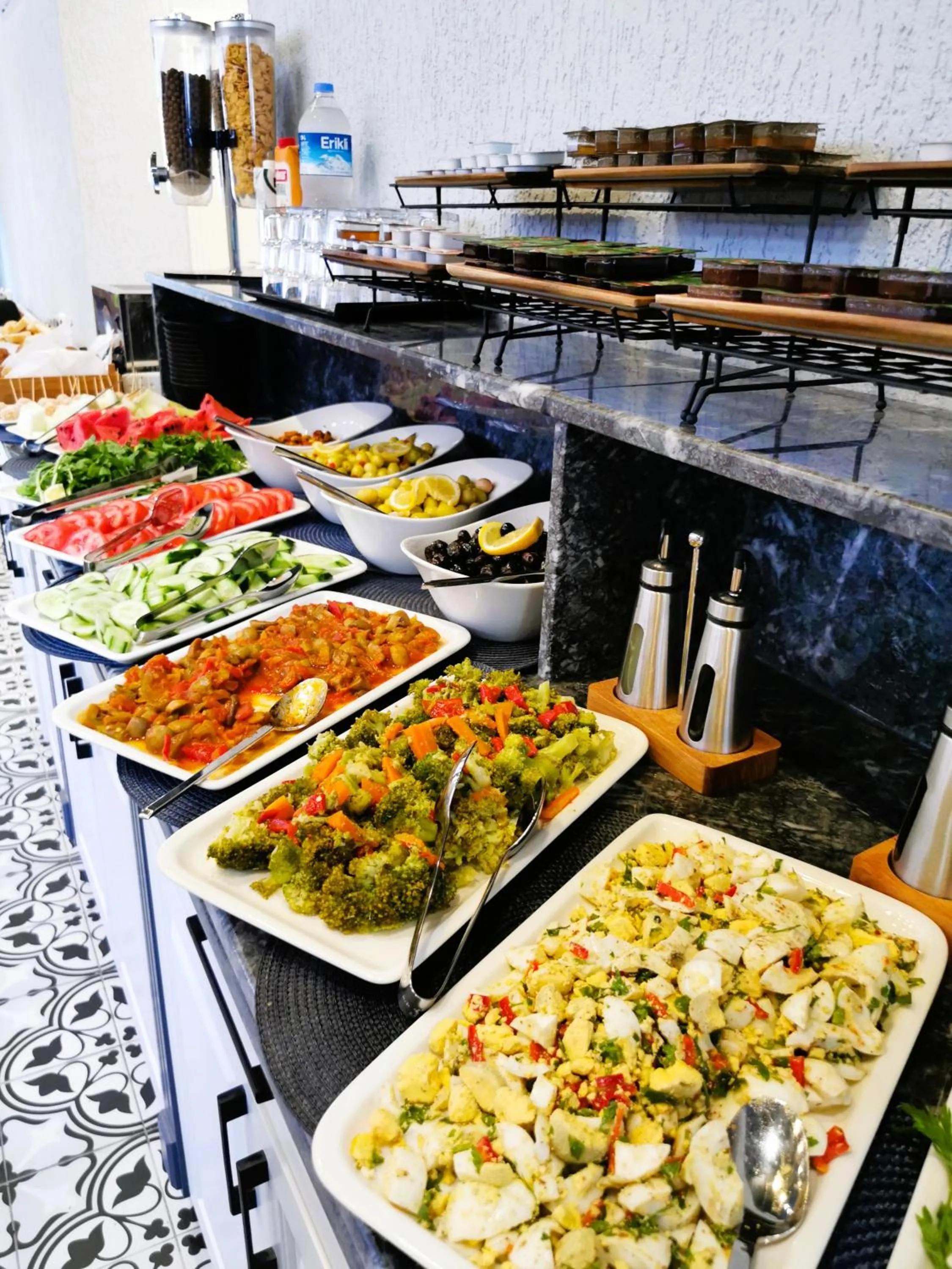 Breakfast in Luxx Garden Hotel