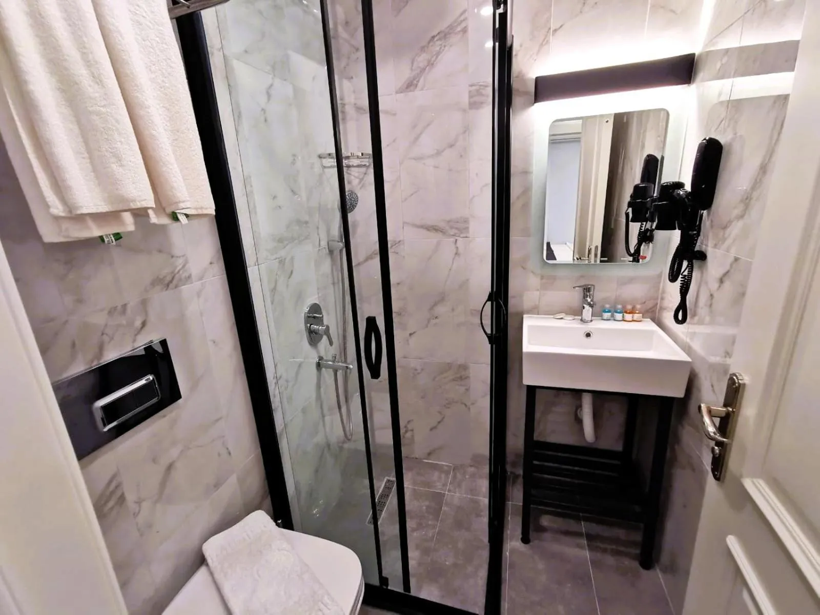 Bathroom in Luxx Garden Hotel