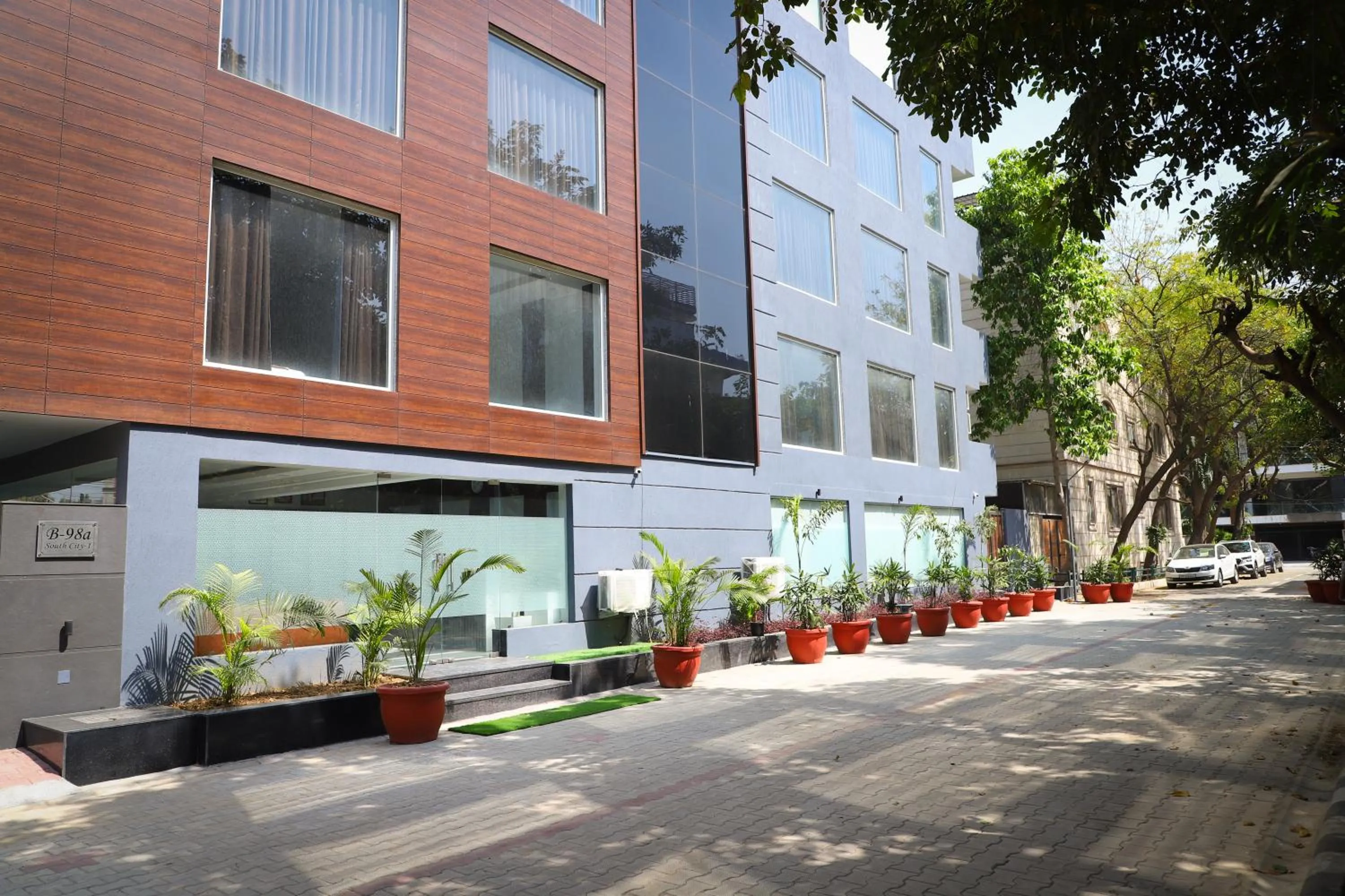 Property building in The Empire Villa,Cyber City, Gurgaon