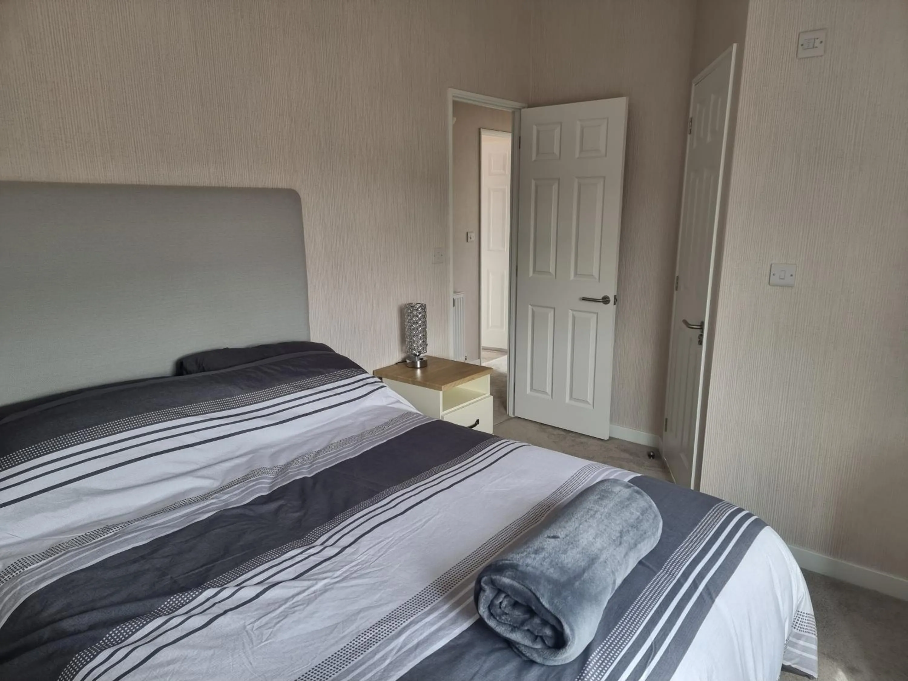 Bedroom, Bed in Luxury 2-Bed Lodge in Routh HotTub & Pet Friendly