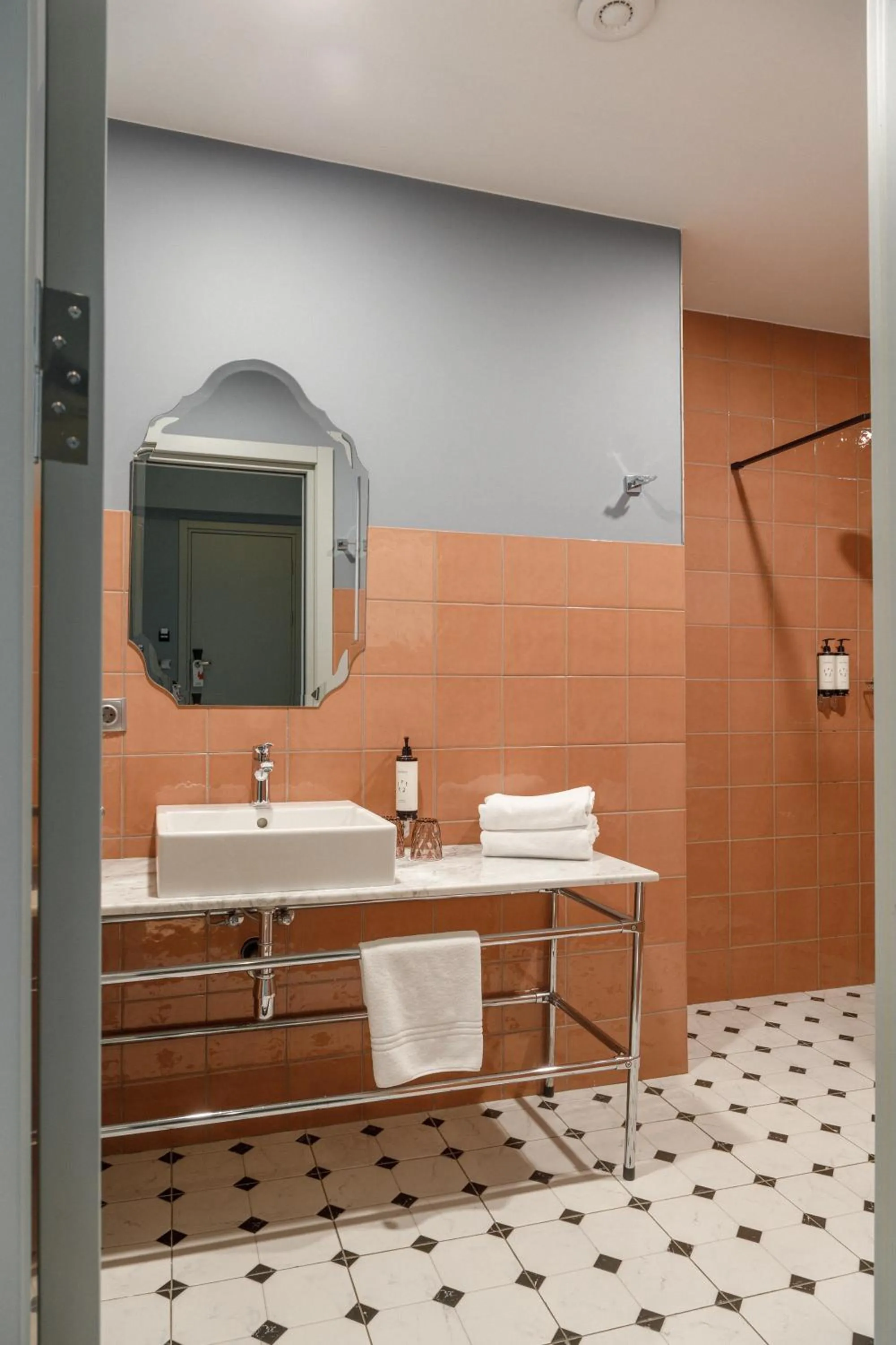 Bathroom in Margot Old Tbilisi