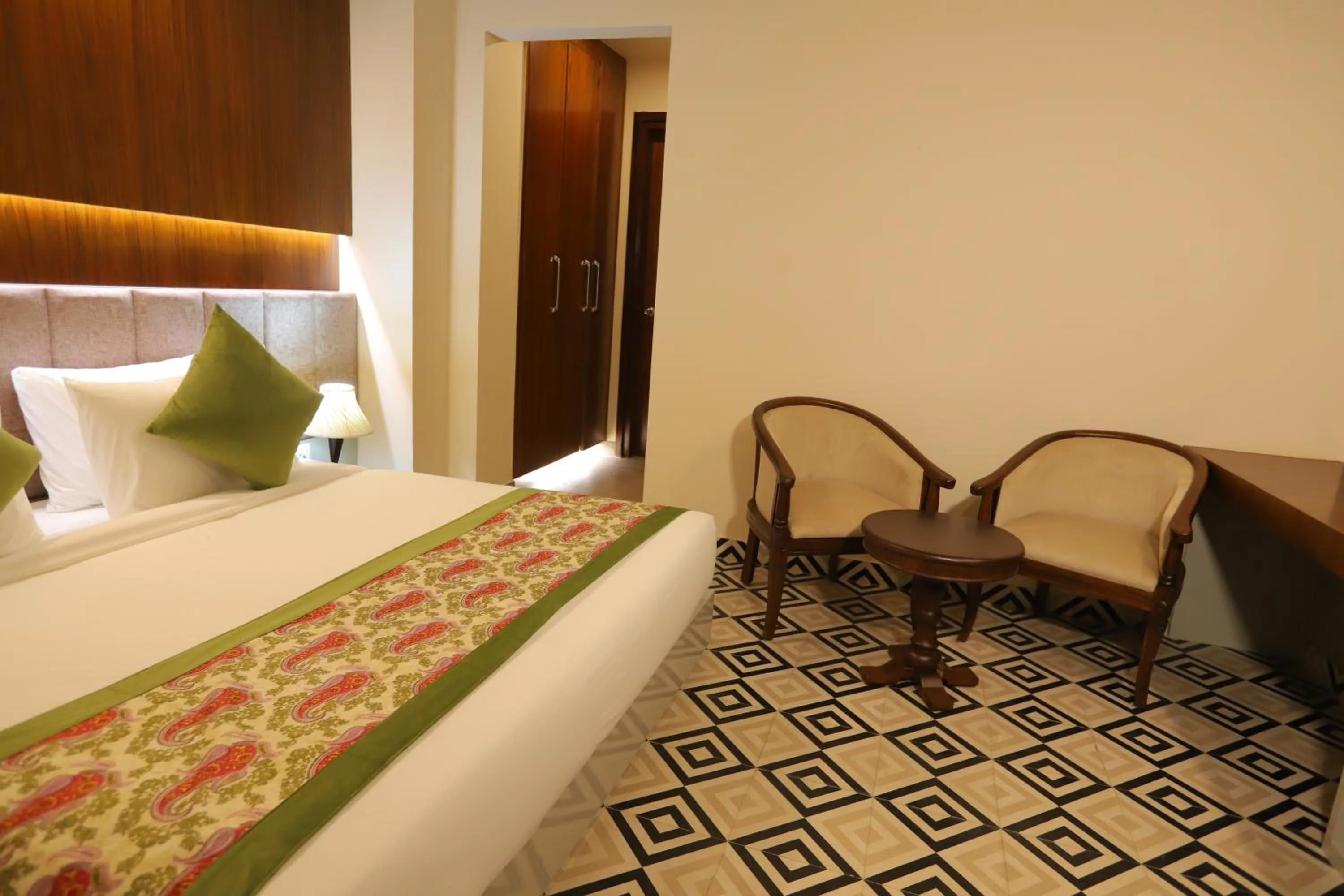 Bed in IP Royal Hotel - New Delhi