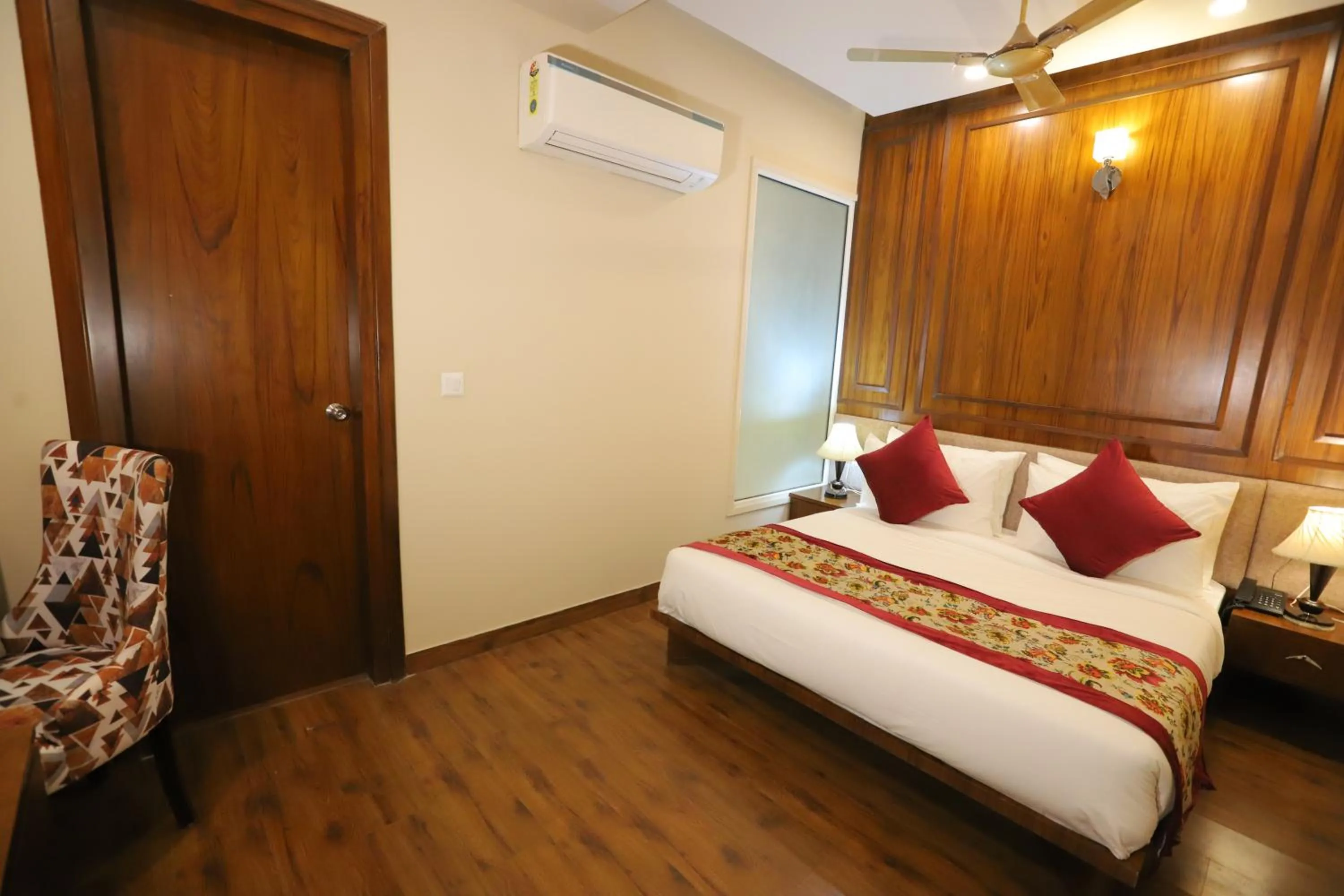 Bed in IP Royal Hotel - New Delhi