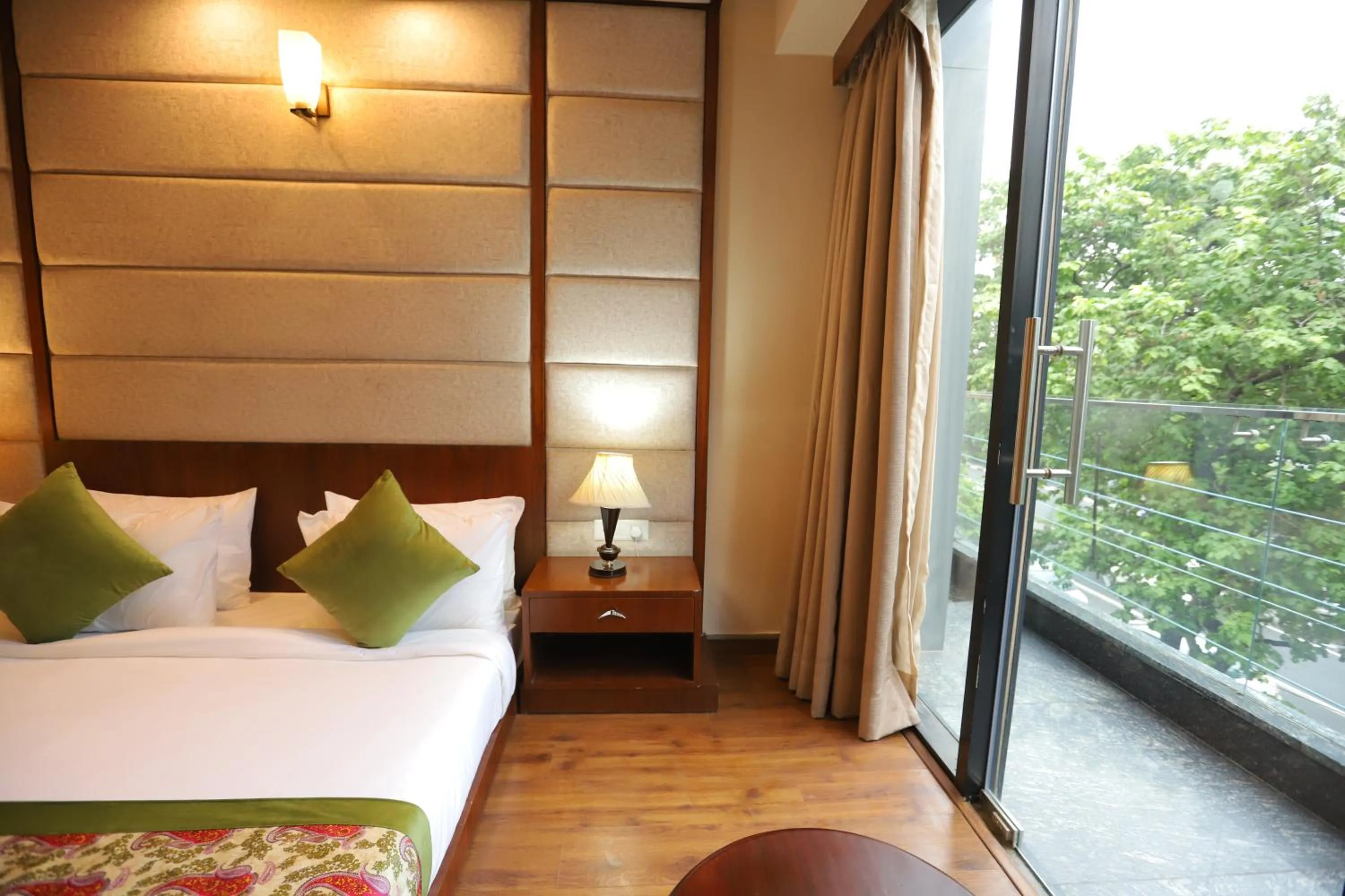 Bed in IP Royal Hotel - New Delhi