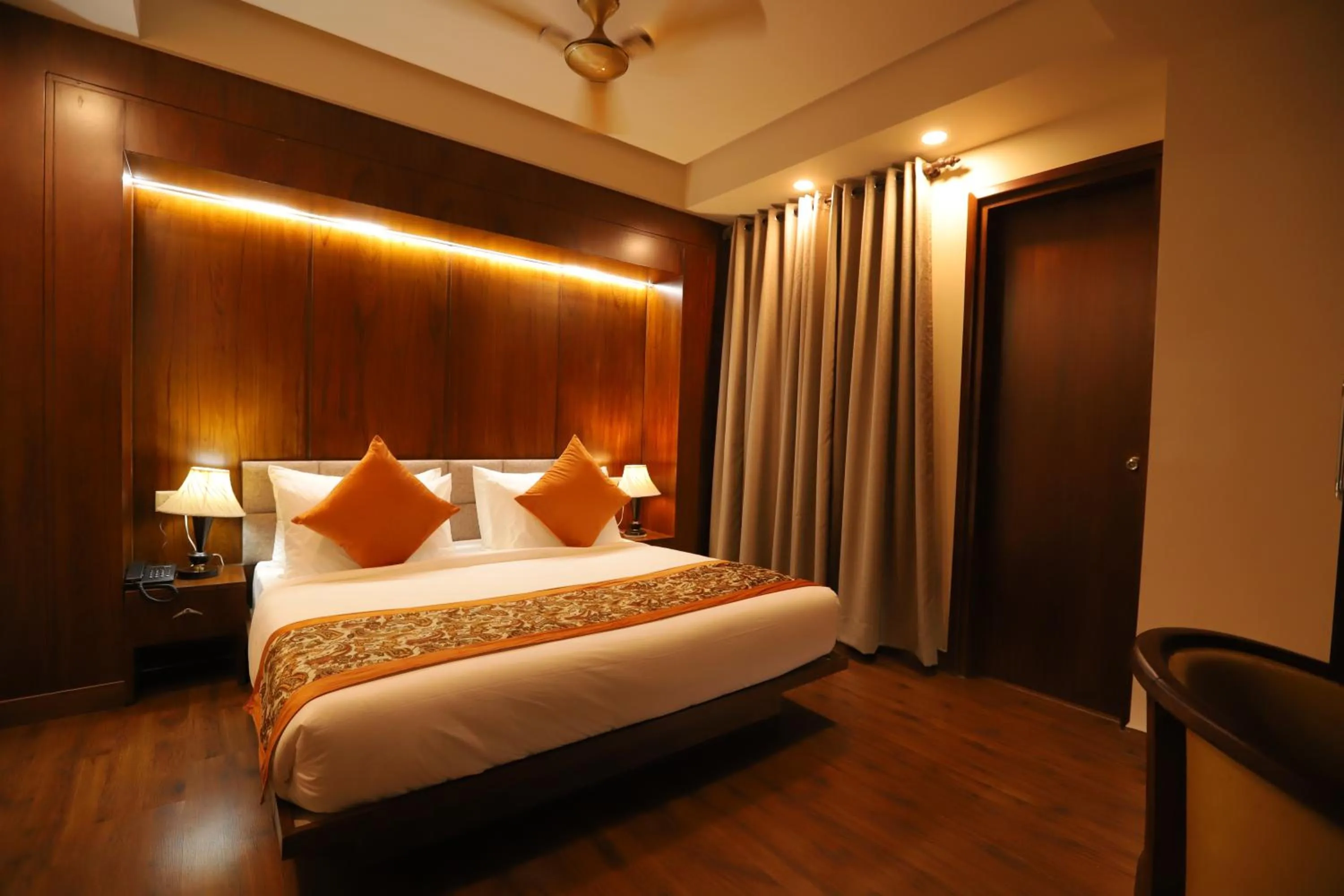 Bed in IP Royal Hotel - New Delhi
