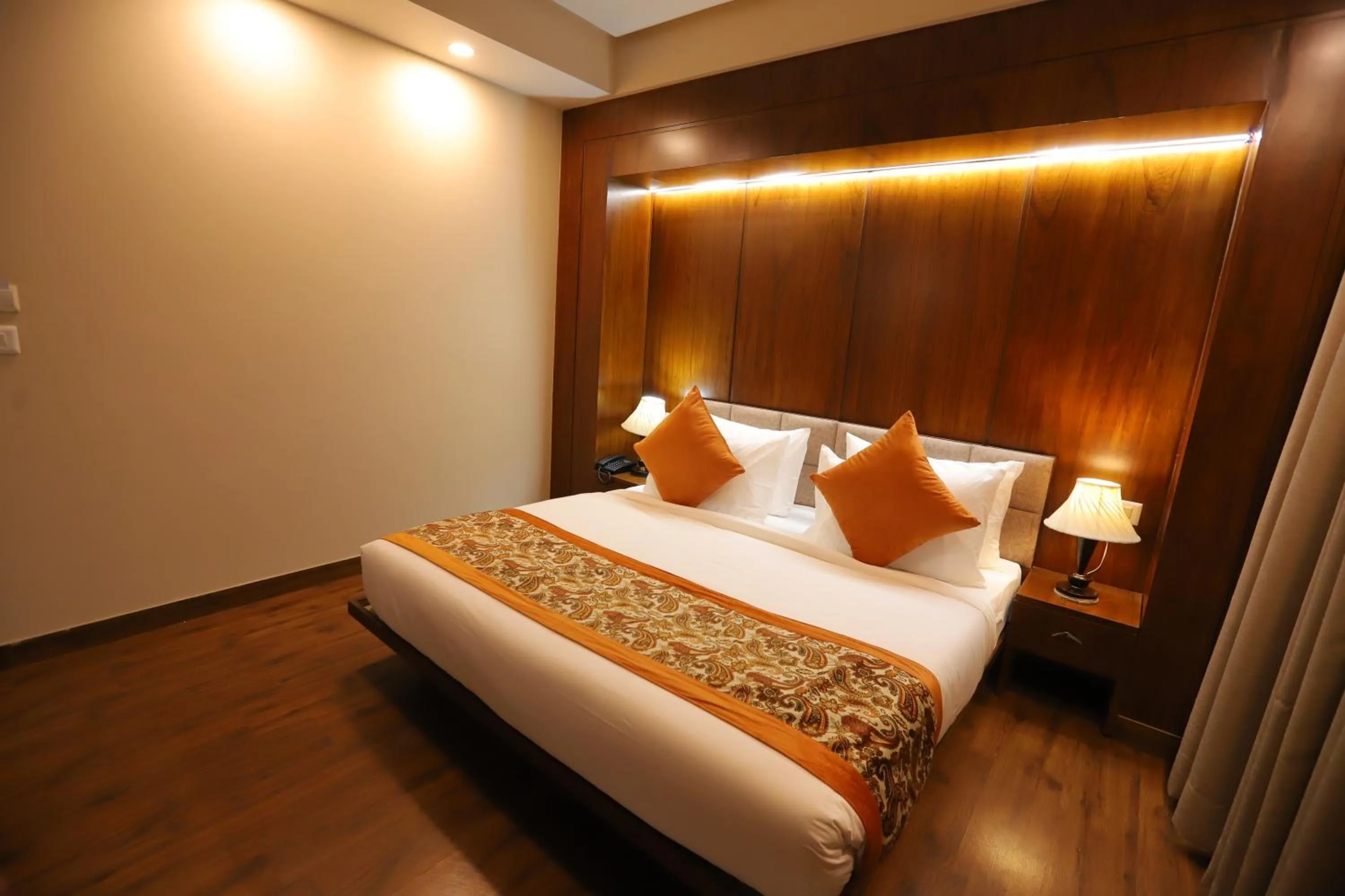 Bed in IP Royal Hotel - New Delhi