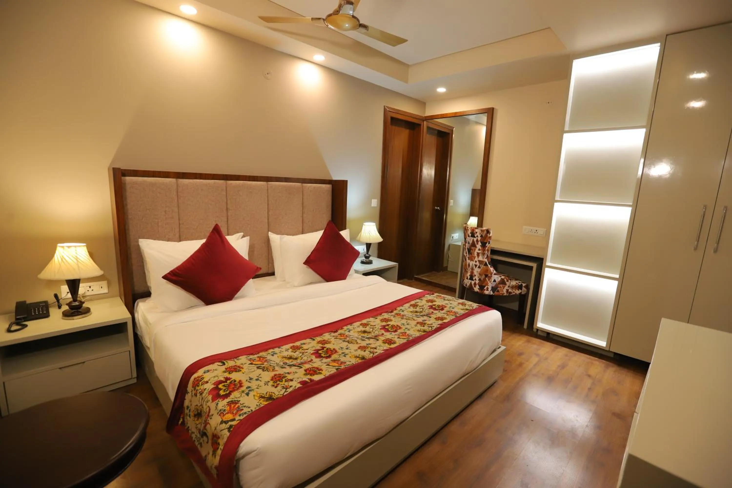 Bed in IP Royal Hotel - New Delhi