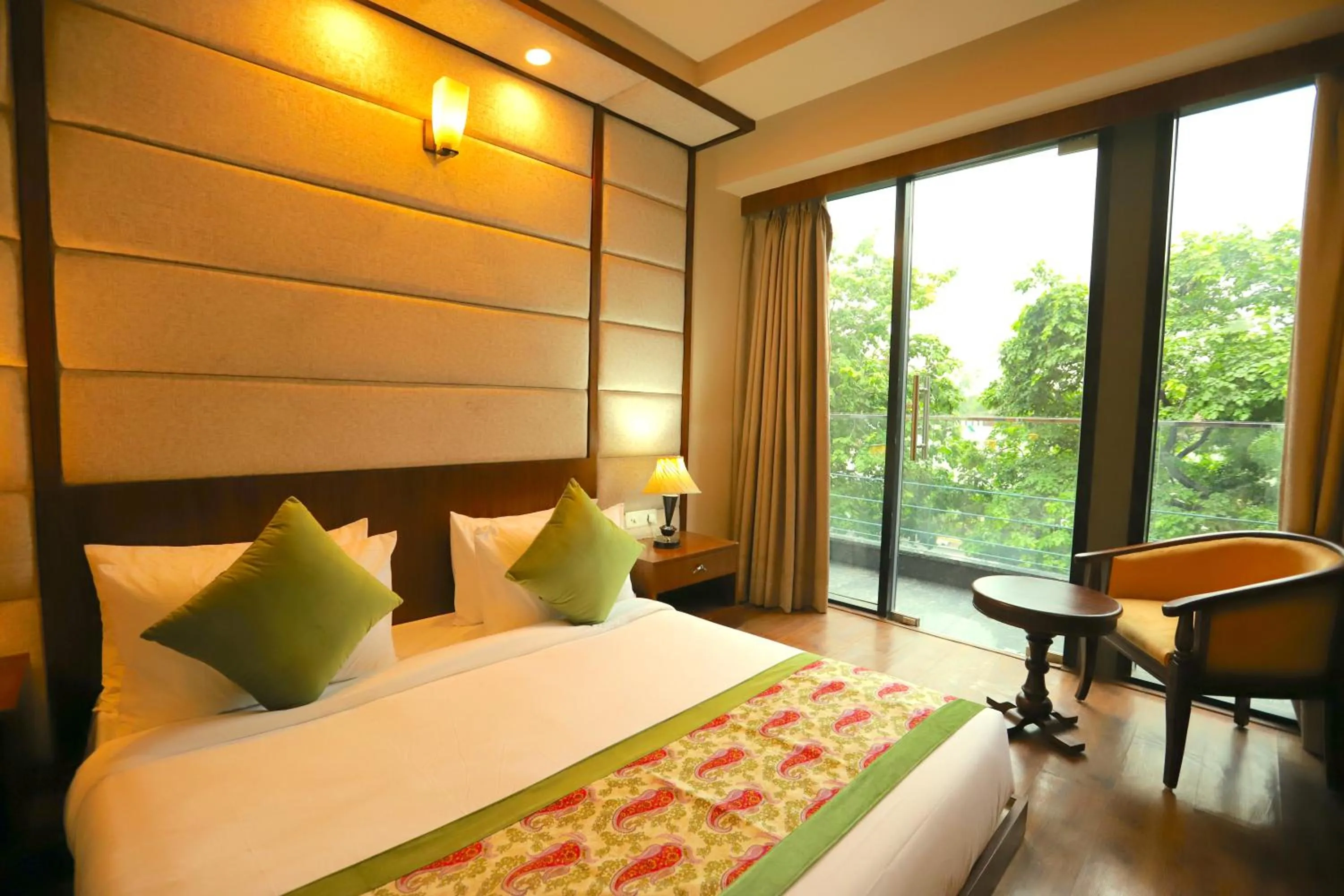 Bed in IP Royal Hotel - New Delhi