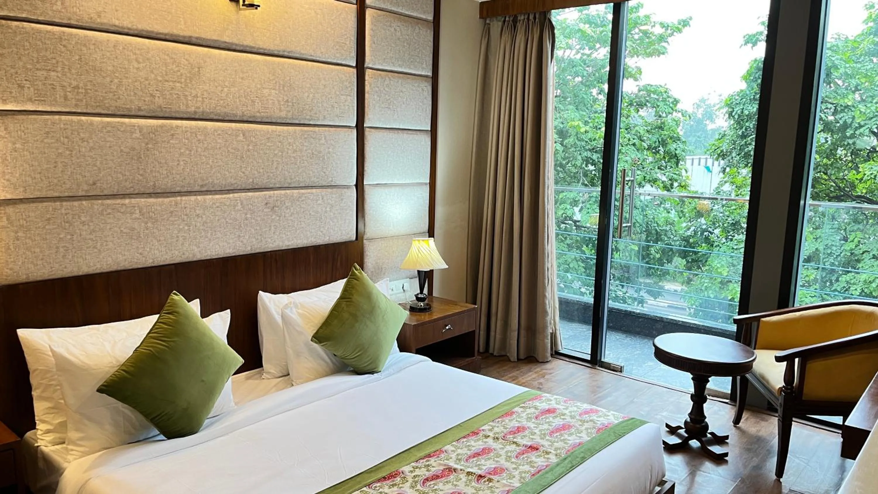 Bed in IP Royal Hotel - New Delhi