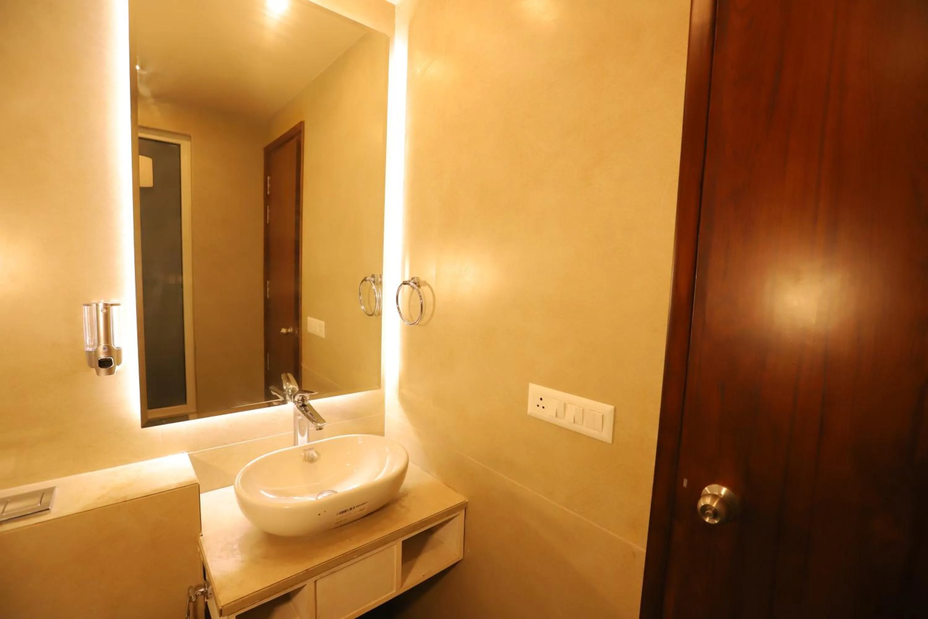 Bathroom in IP Royal Hotel - New Delhi