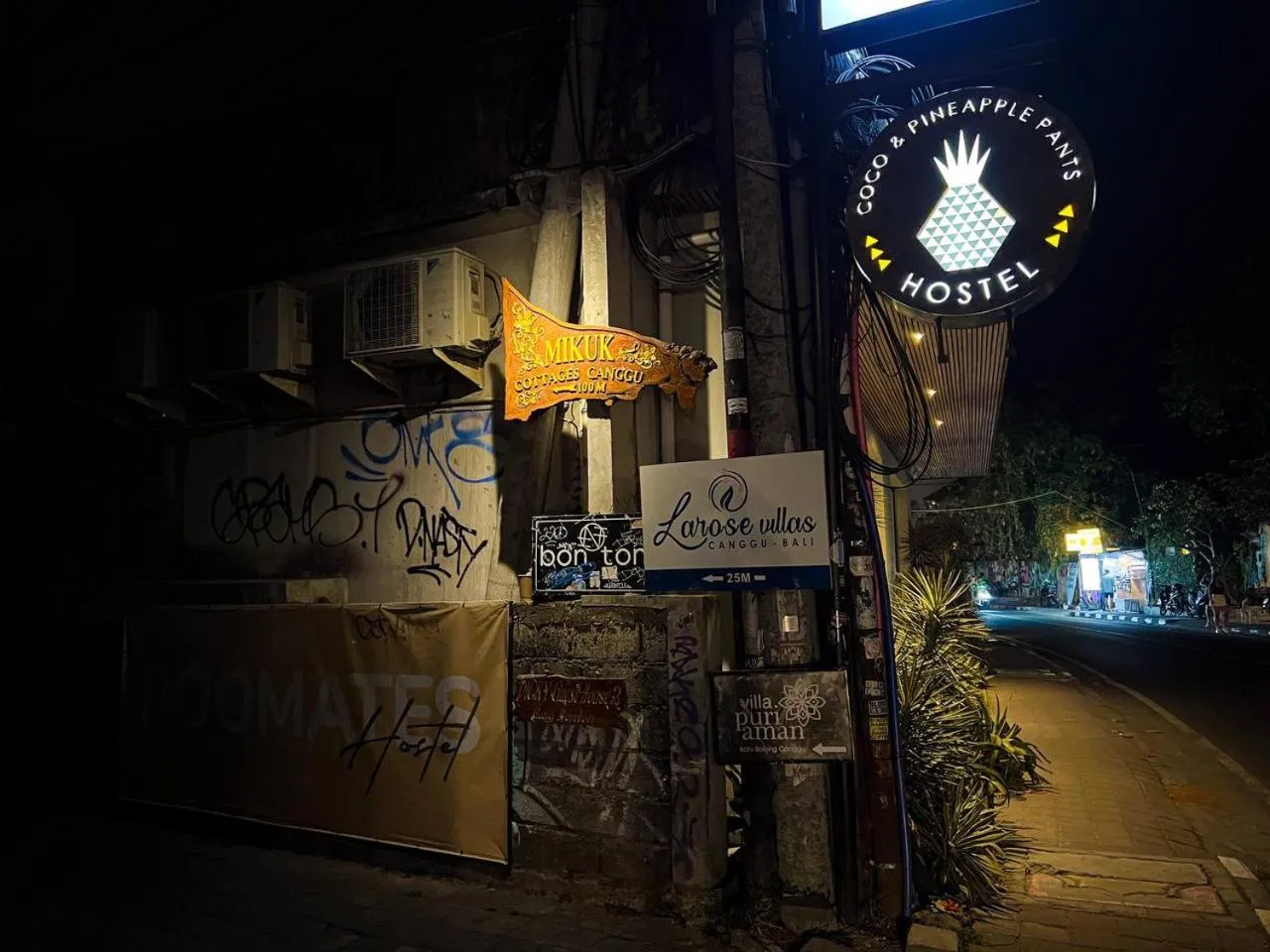 Night in Mikuk Cottages Canggu