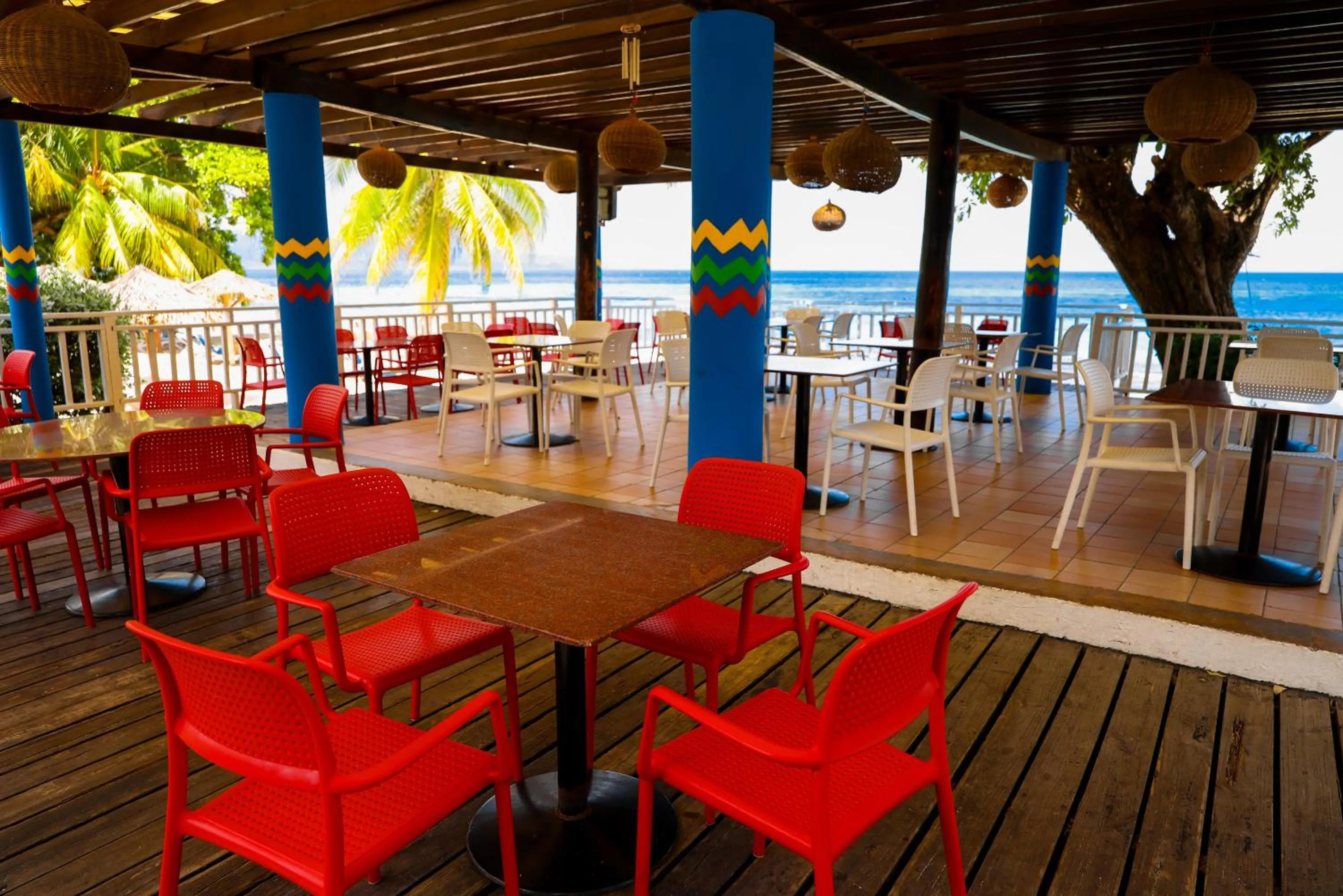 Restaurant/places to eat in Grand Decameron Montego Beach, A Trademark All-Inclusive Resort