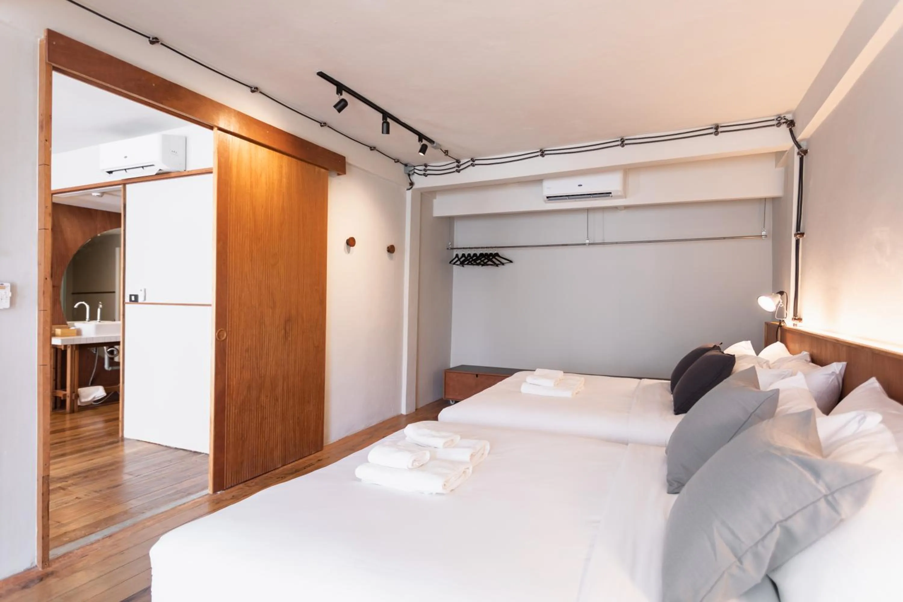 Bed in GalileOasis Boutique Hotel