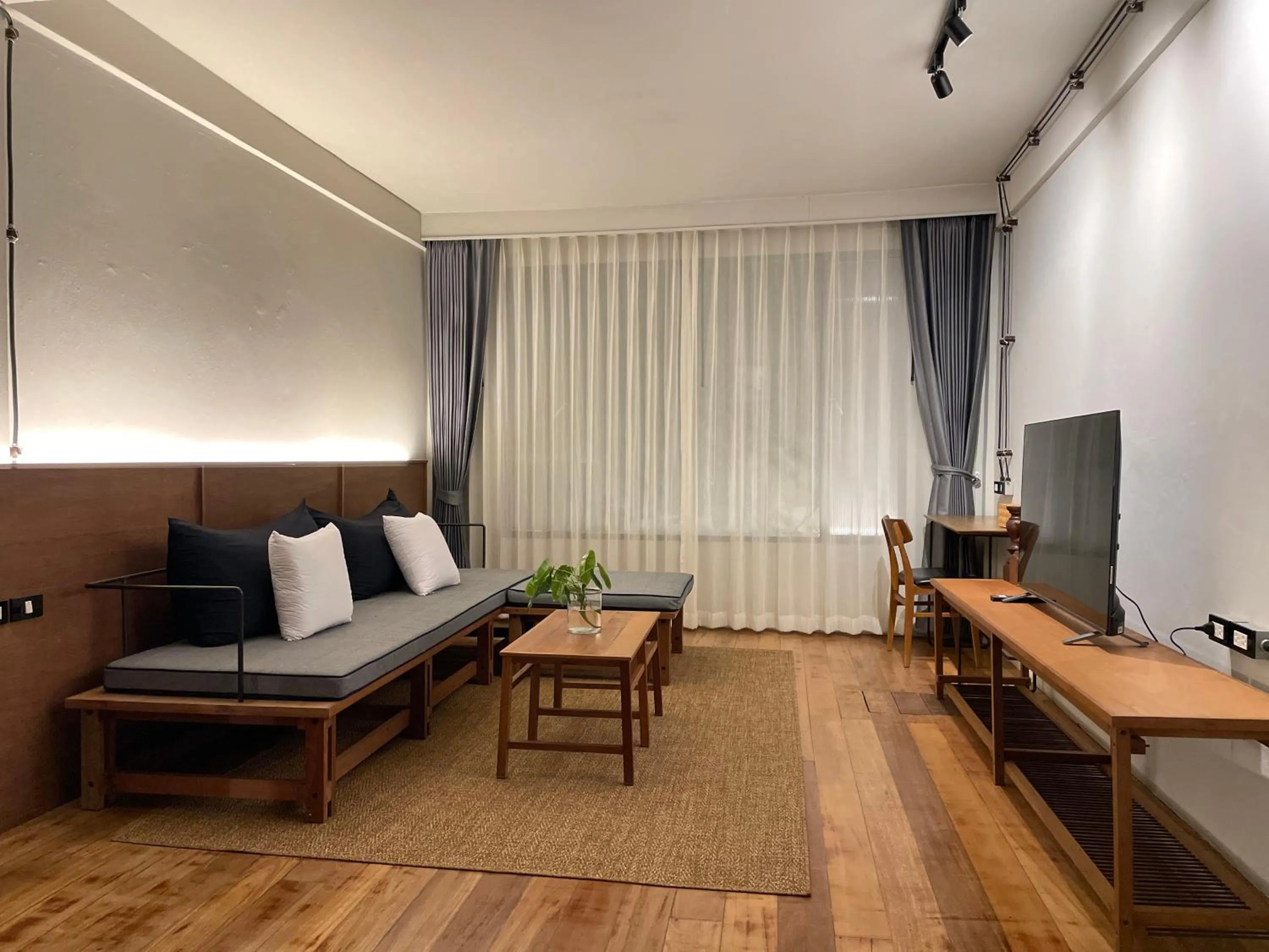 TV and multimedia in GalileOasis Boutique Hotel