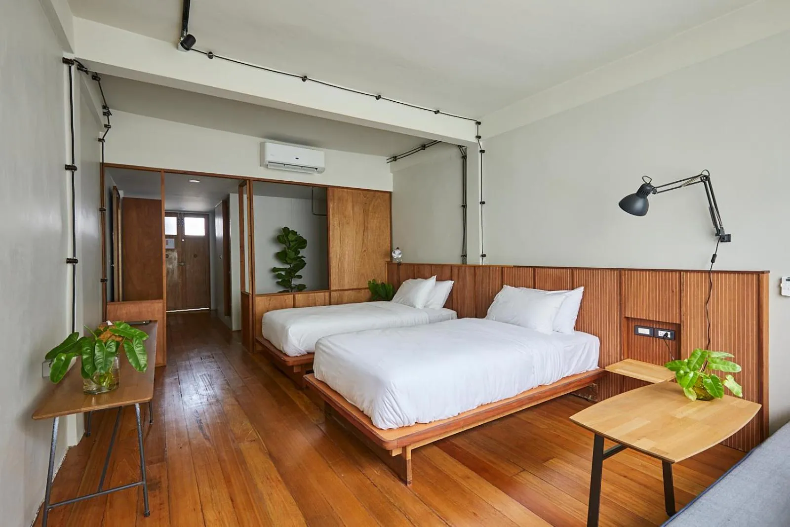 Bed in GalileOasis Boutique Hotel