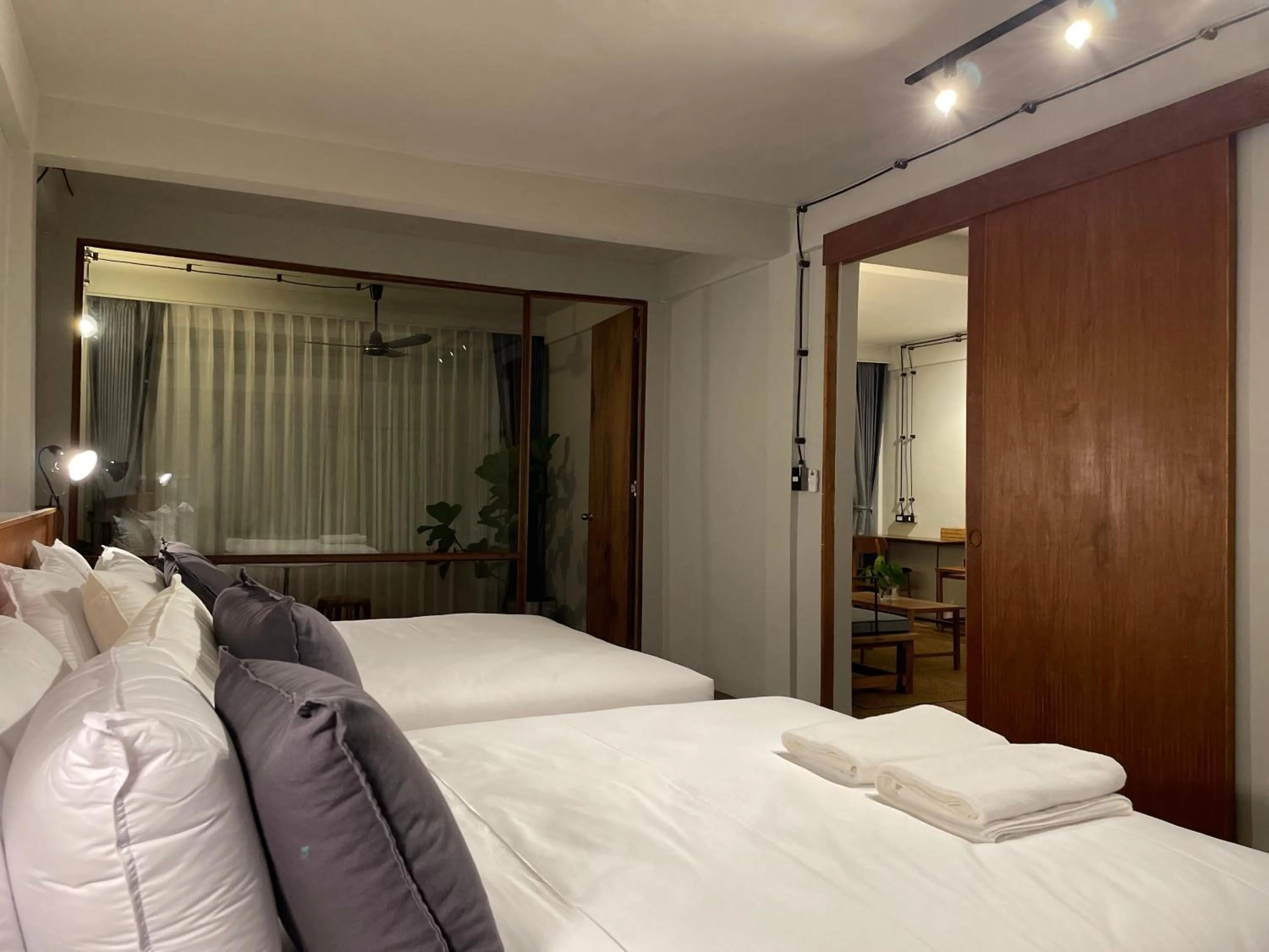 Bed in GalileOasis Boutique Hotel