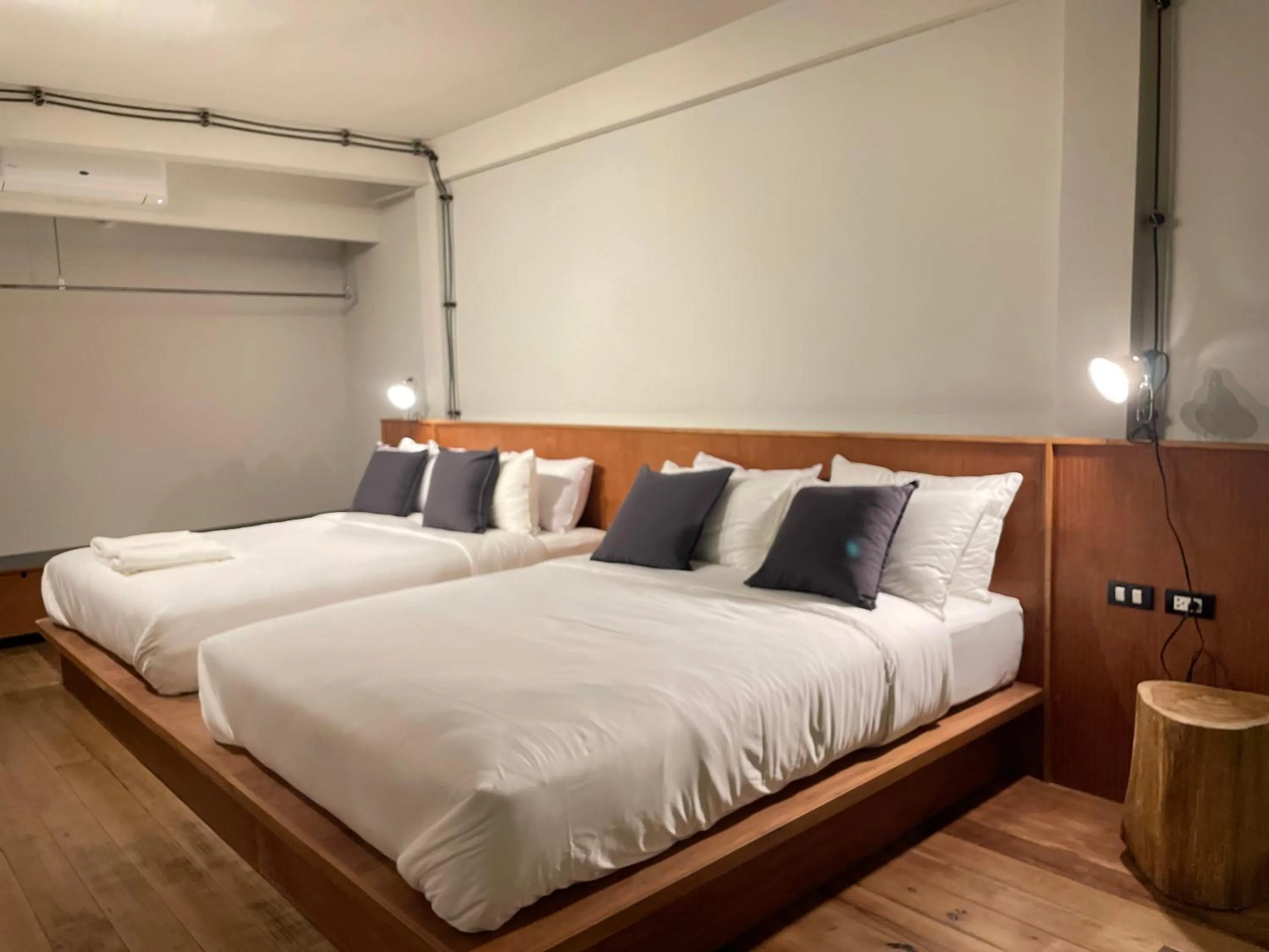 Bed in GalileOasis Boutique Hotel