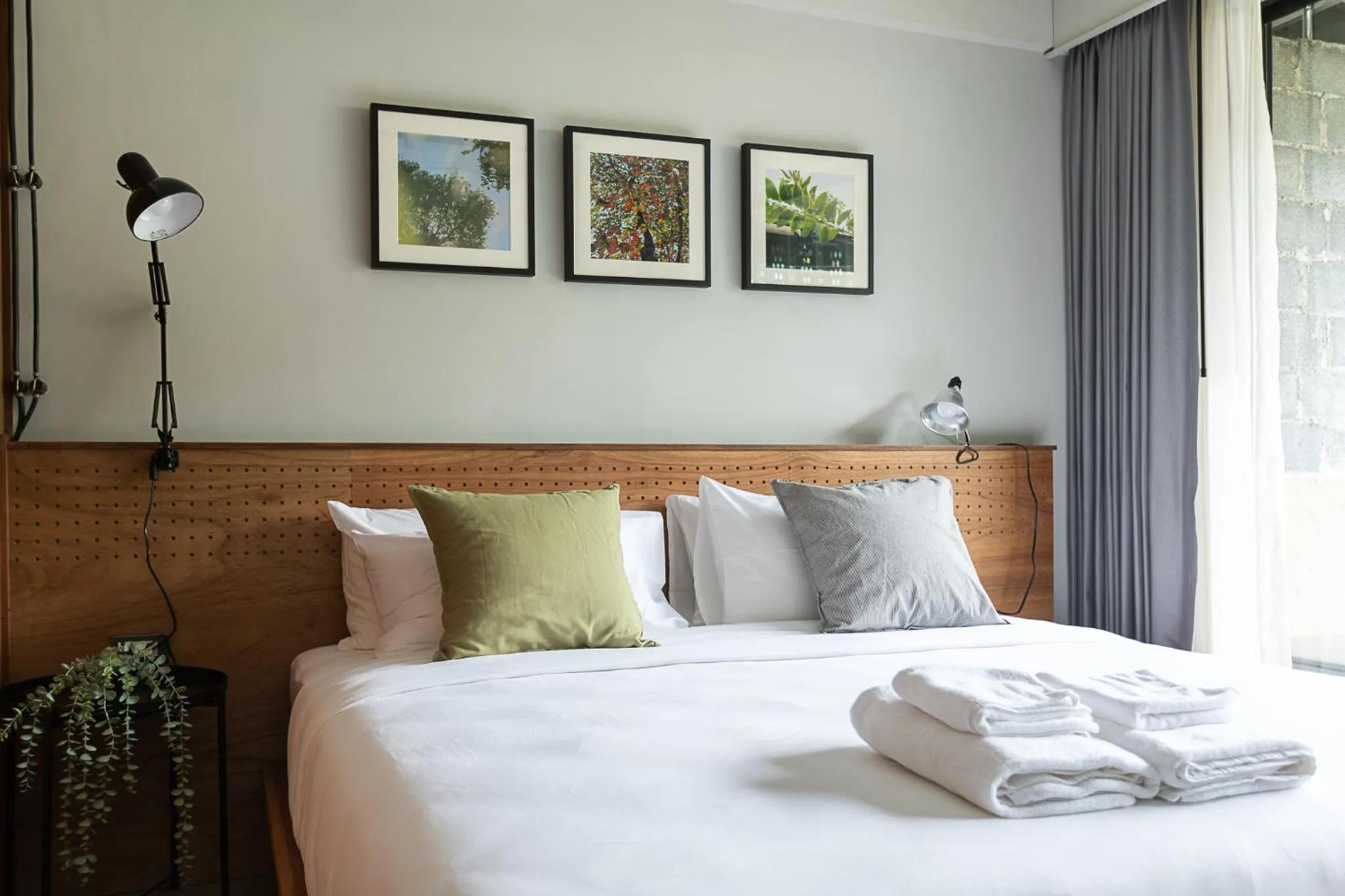 Bed in GalileOasis Boutique Hotel