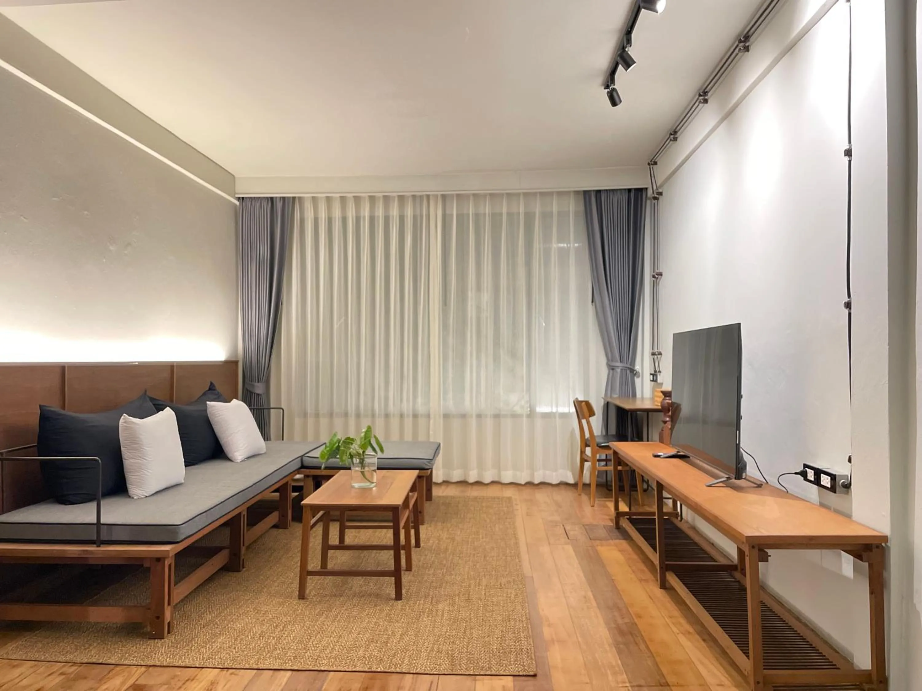 TV and multimedia in GalileOasis Boutique Hotel