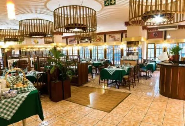 Restaurant/places to eat in Arcadia Hotel