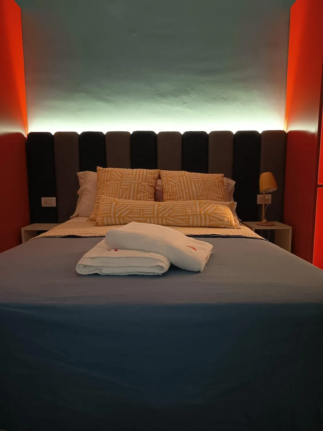 Bedroom, Bed in Hotel Windsor Mendoza