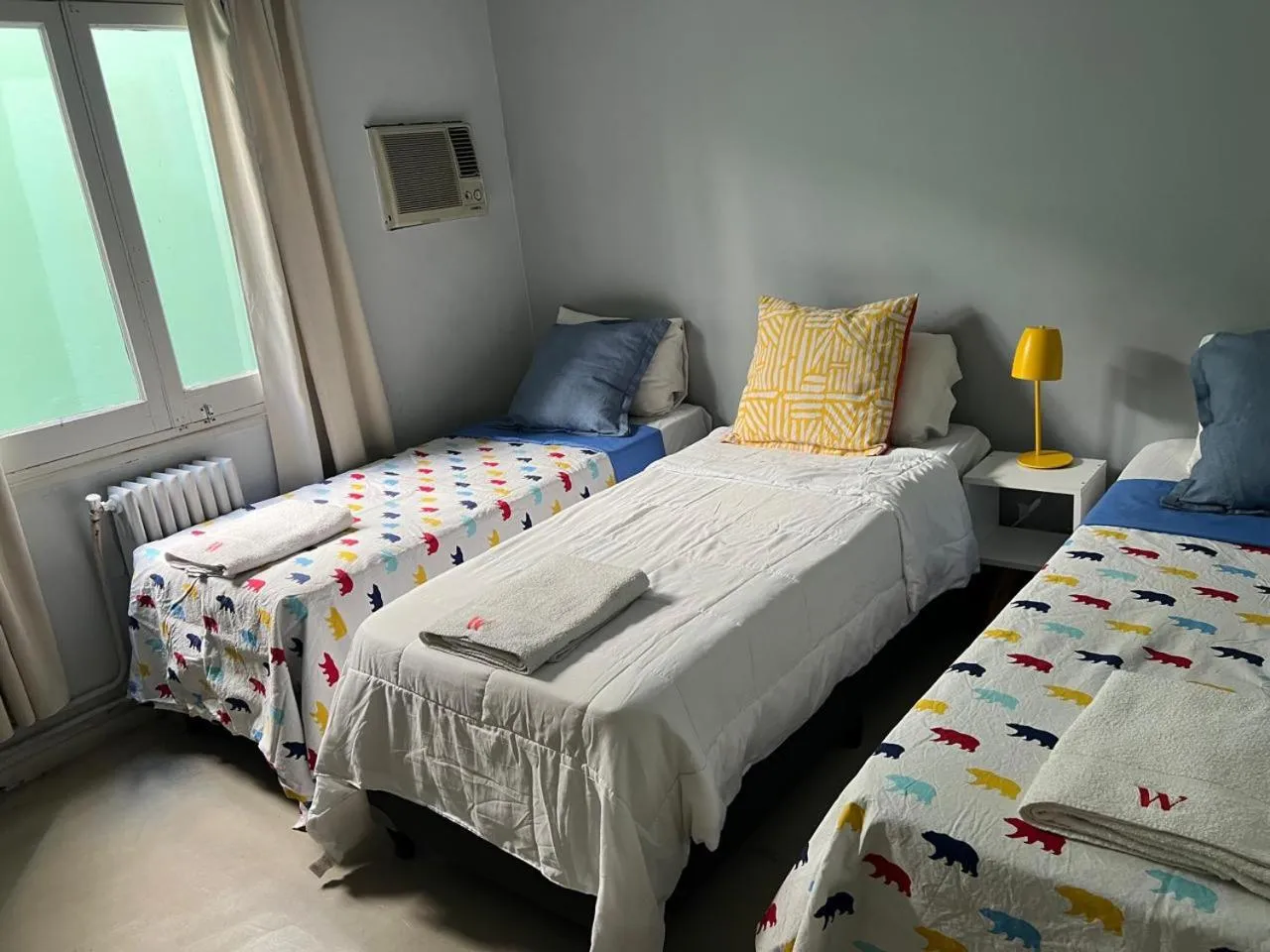 Bedroom, Bed in Hotel Windsor Mendoza