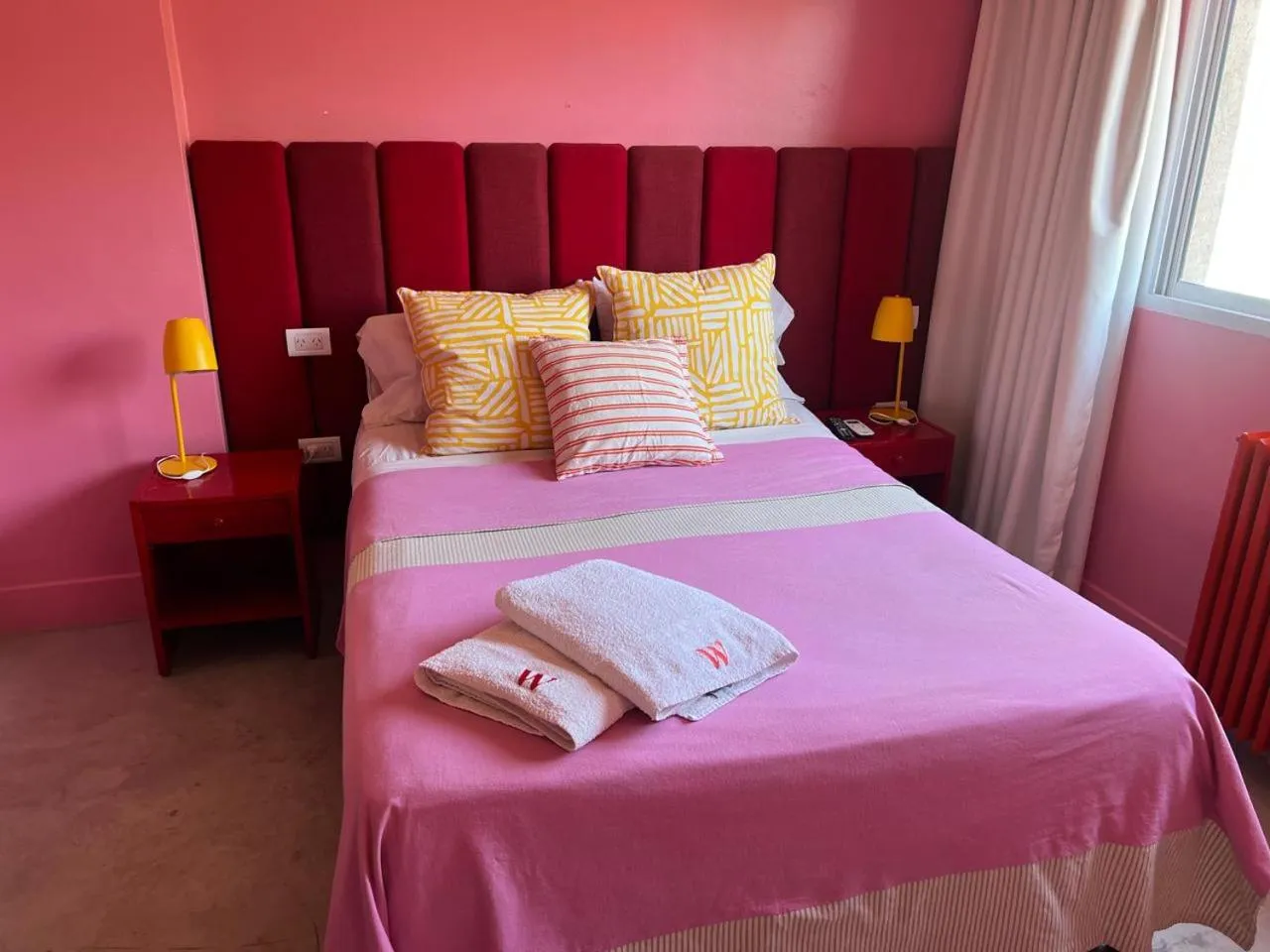 Bedroom, Bed in Hotel Windsor Mendoza