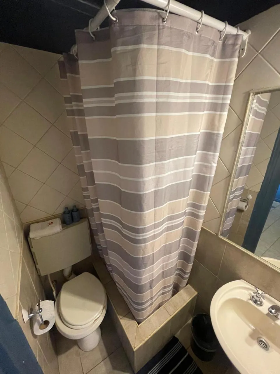 Bathroom in Hotel Windsor Mendoza